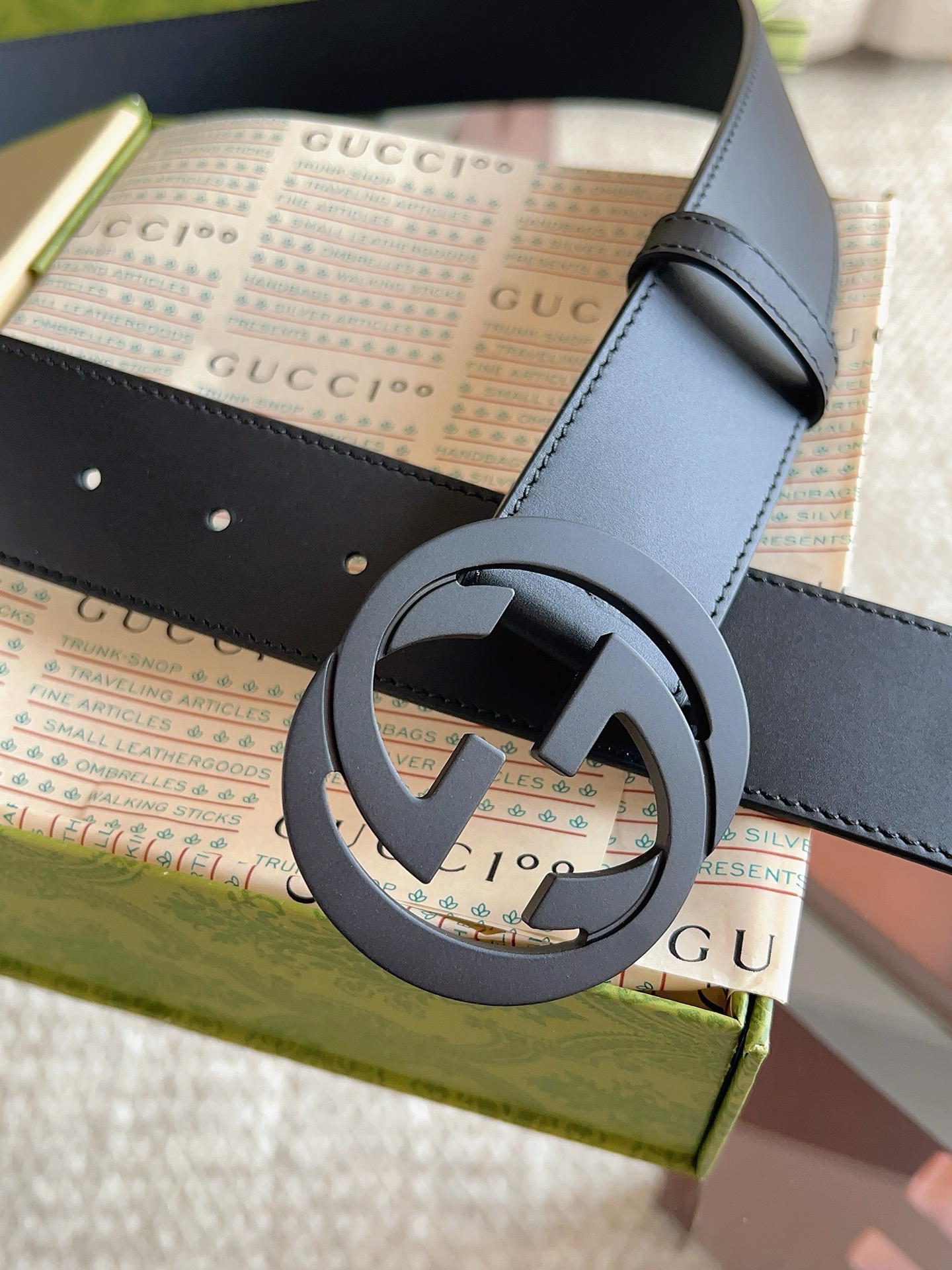 Ремень мужской Gucci GG Marmont синего цвета матовой пряжкой