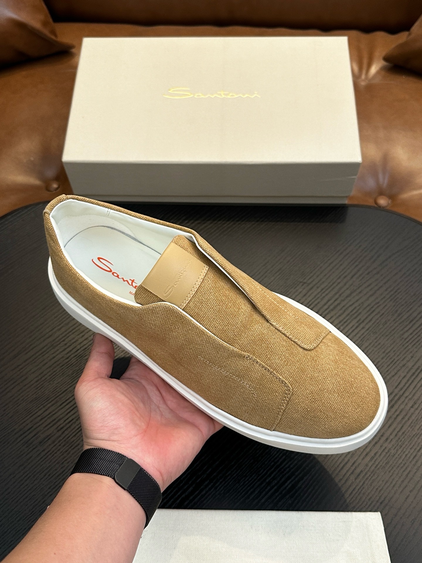 Слипоны мужские в стиле Santoni песочного цвета