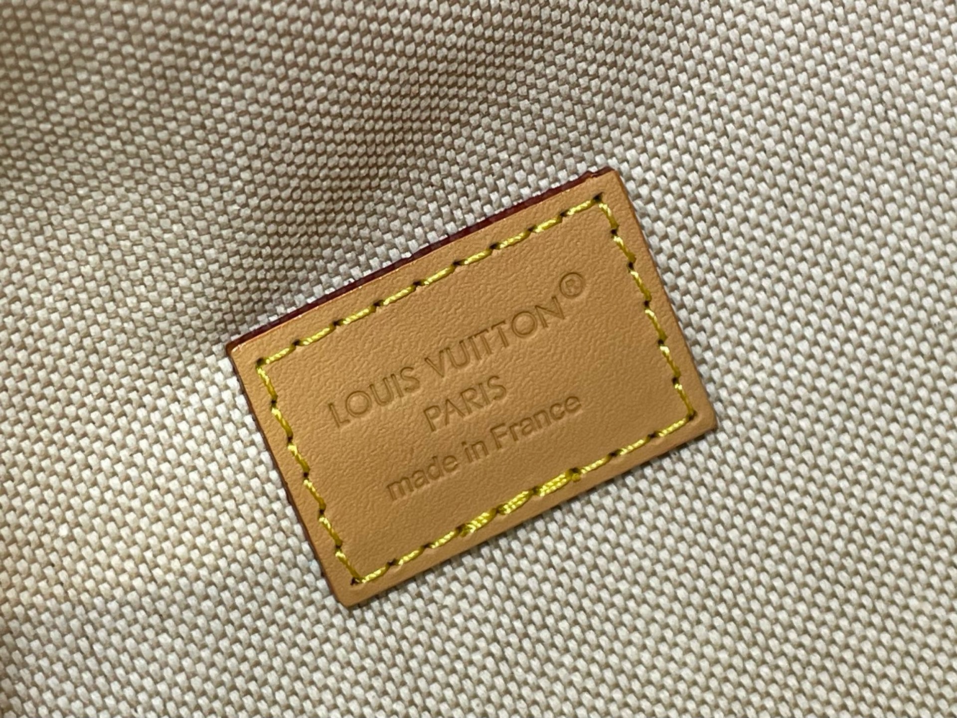 Сумка мужская Louis Vuitton Rush Bumbag синего цвета