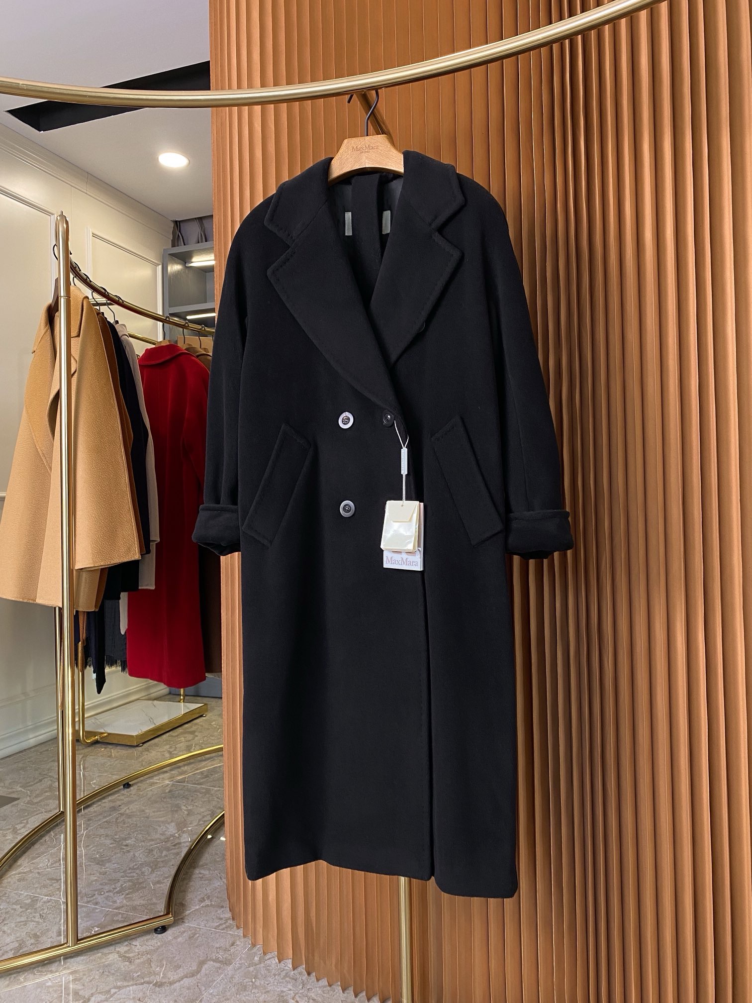 Пальто женское в стиле Max Mara Anne-Marie Beretta чёрного цвета