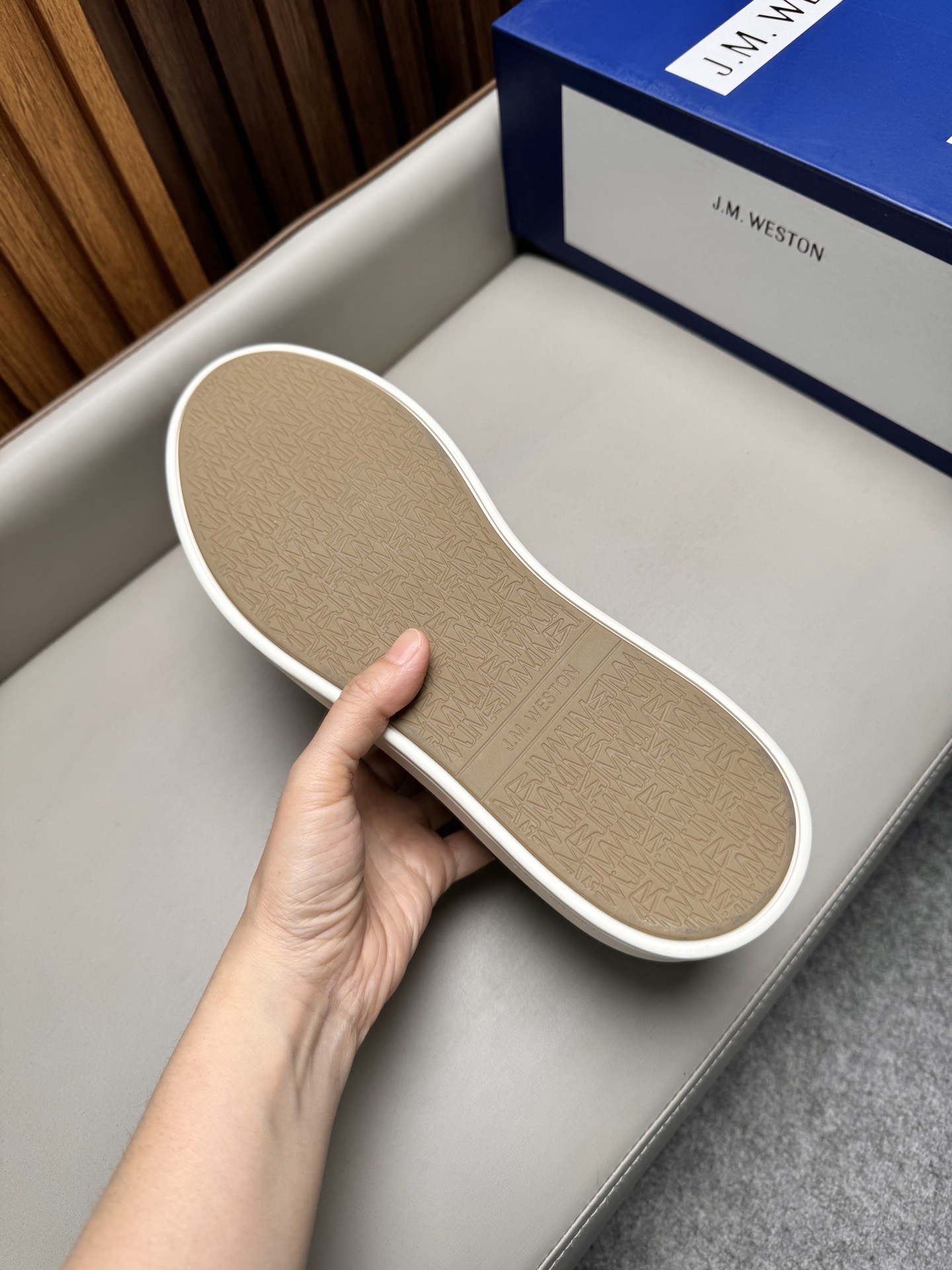 Кеды мужские в стиле J.M. Weston серого цвета