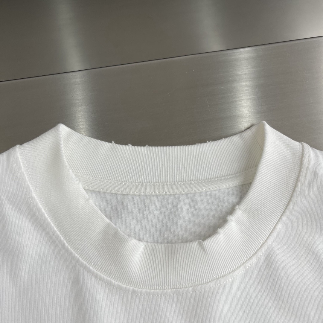 Футболка мужская в стиле Maison Margiela oversize белого цвета с принтом