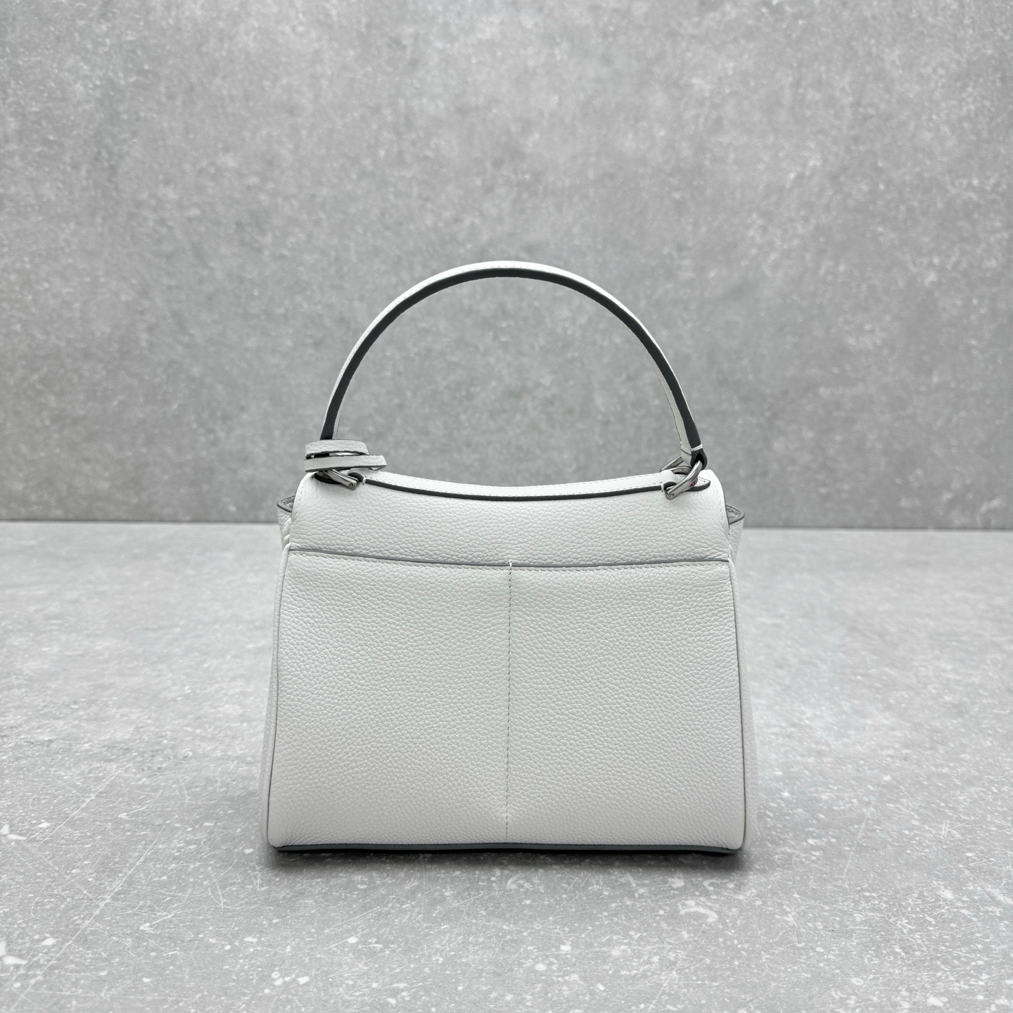 Сумка женская в стиле Balenciaga Rodeo белого цвета