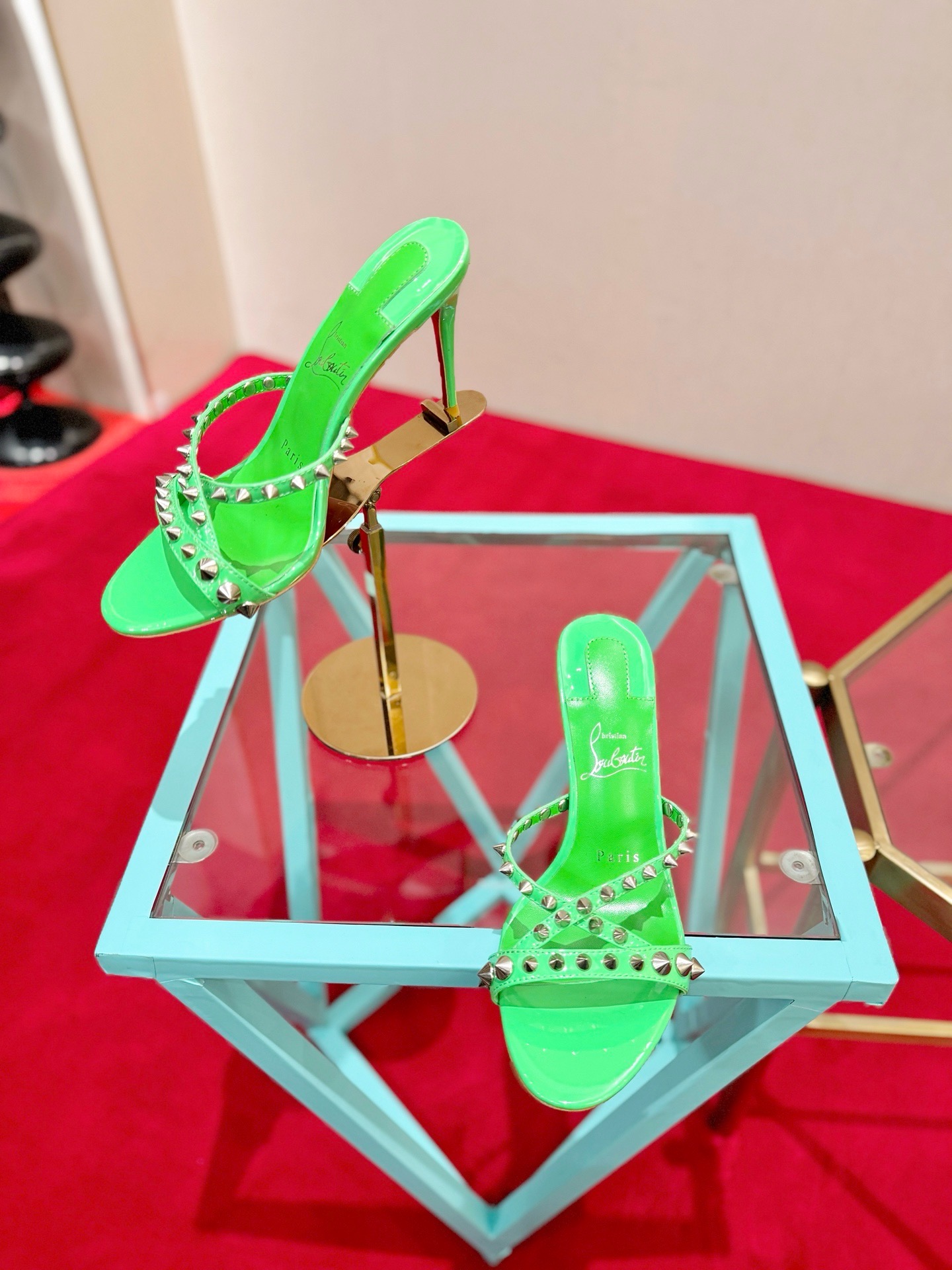 Мюли женские в стиле Christian Louboutin So Kate зеленого цвета