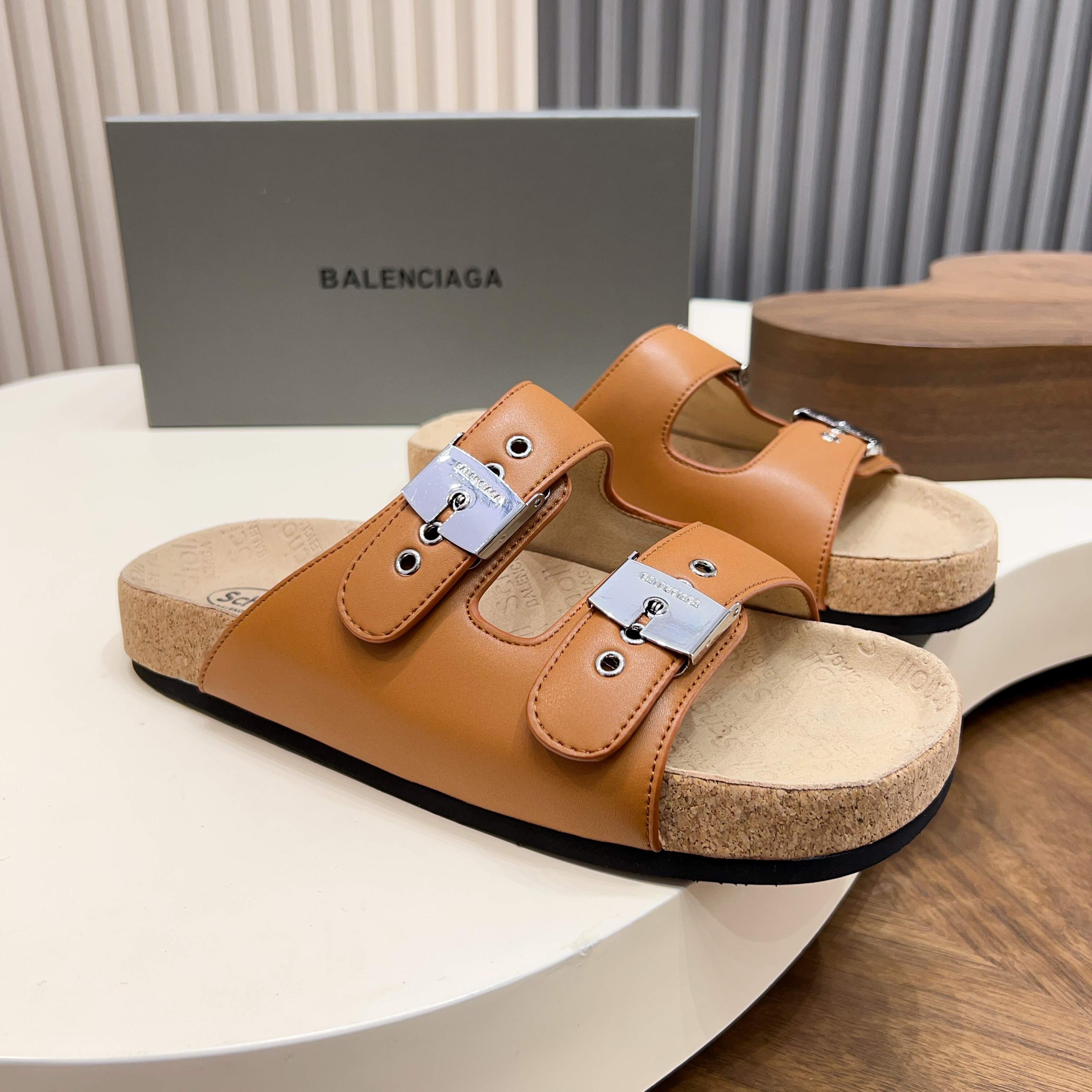 Сандалии мужские в стиле Balenciaga с пробковой подошвой коричневого цвета