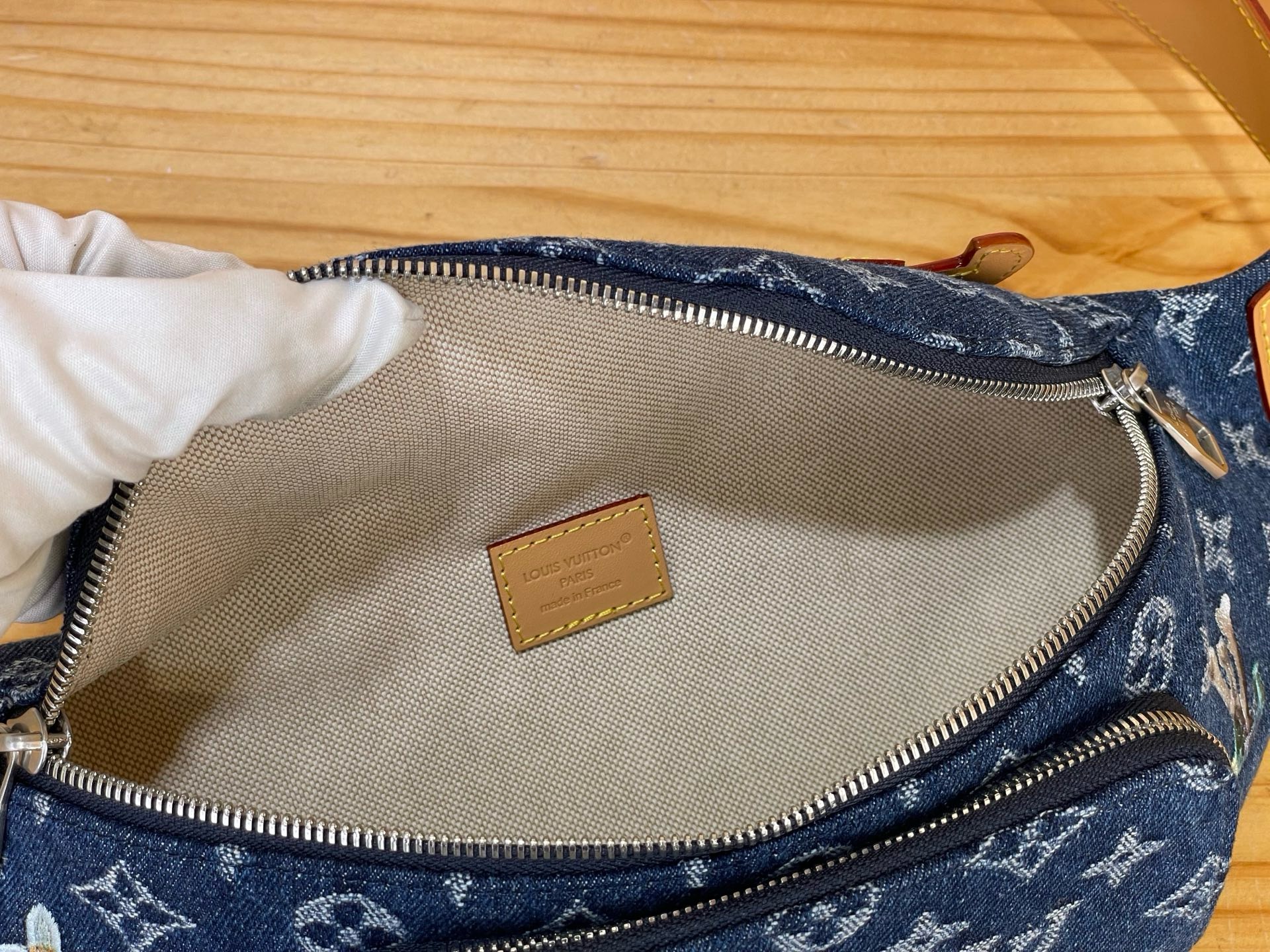 Сумка мужская Louis Vuitton Rush Bumbag синего цвета