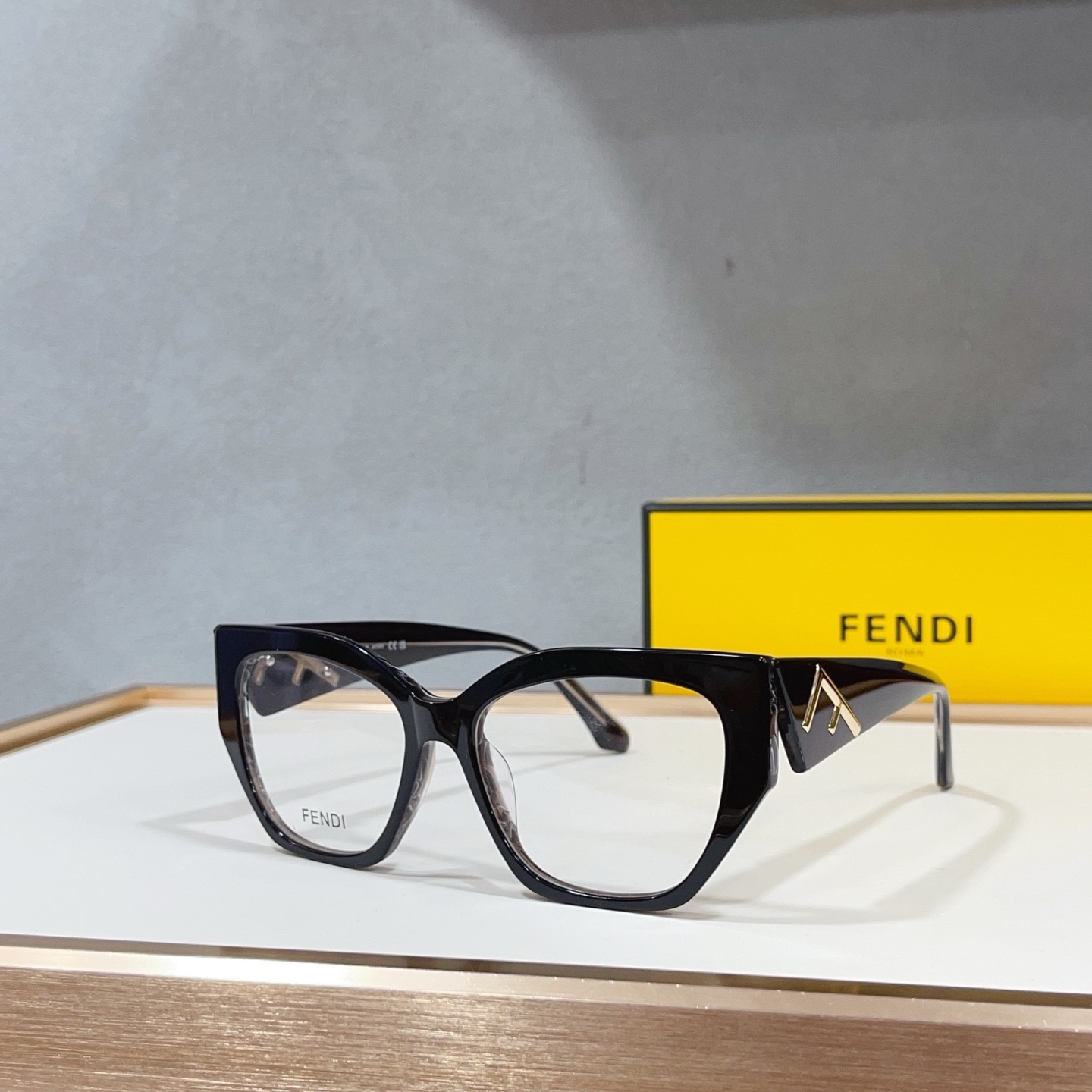 Оправа женская Fendi FE50062