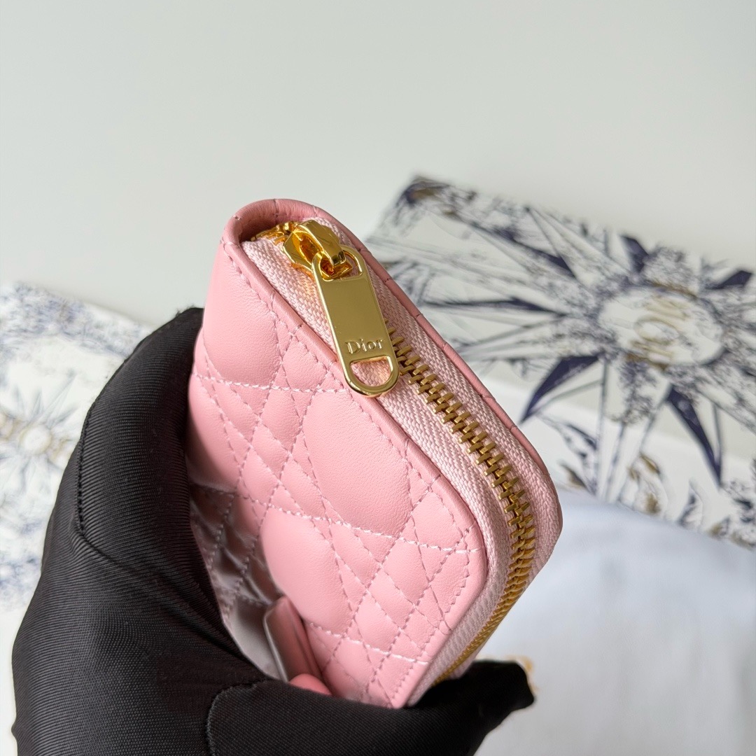 Кошелёк женский Dior розового цвета