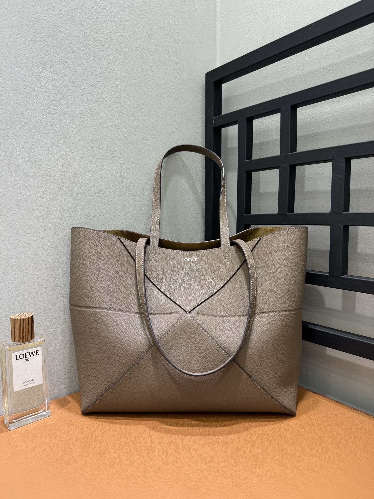 Сумка женская в стиле Loewe Puzzle Fold тауп (бежево-коричневого) цвета