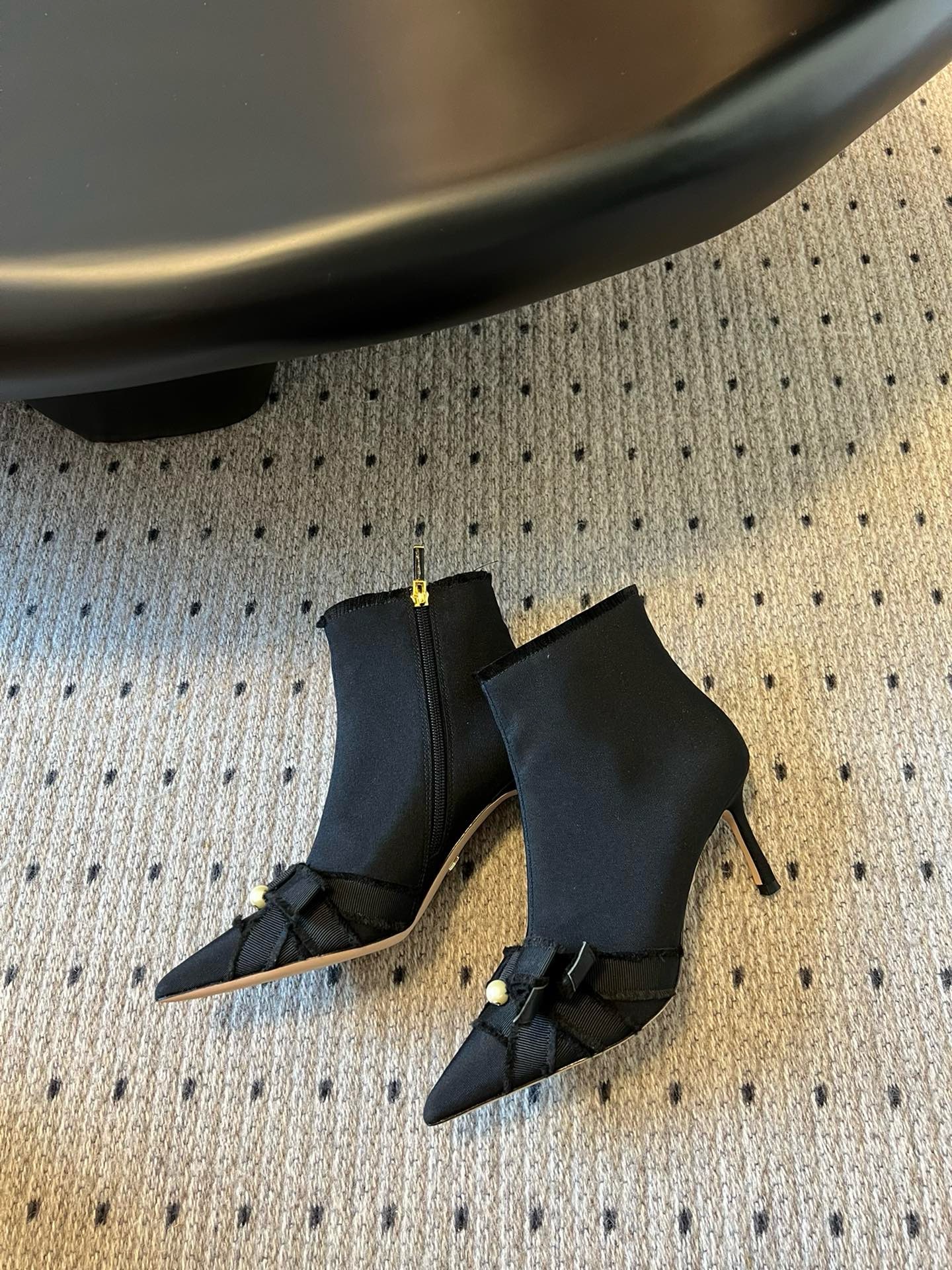Ботильоны женские Dior Adiorable чёрного цвета
