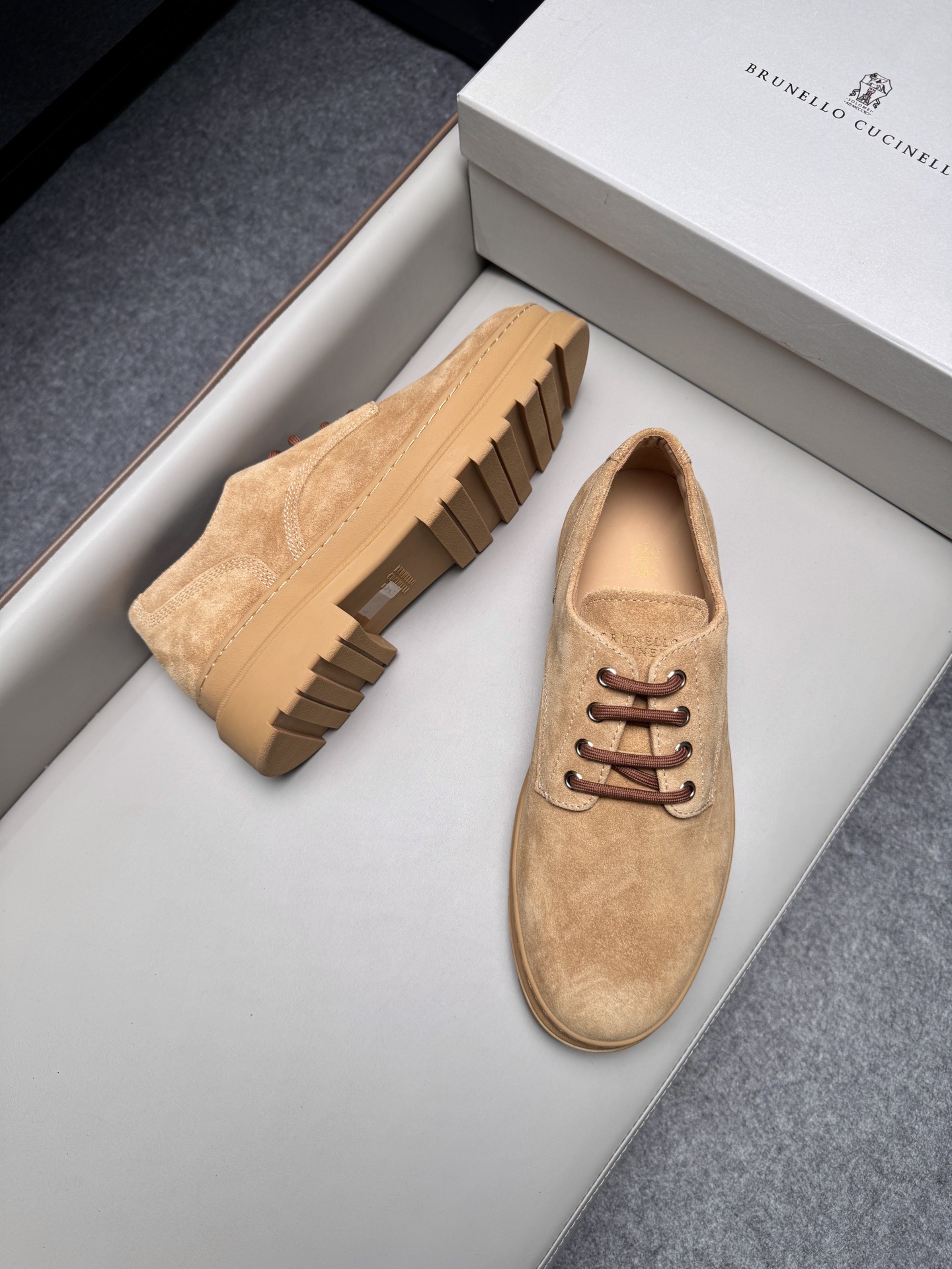 Туфли мужские в стиле Brunello Cucinelli бежевого цвета