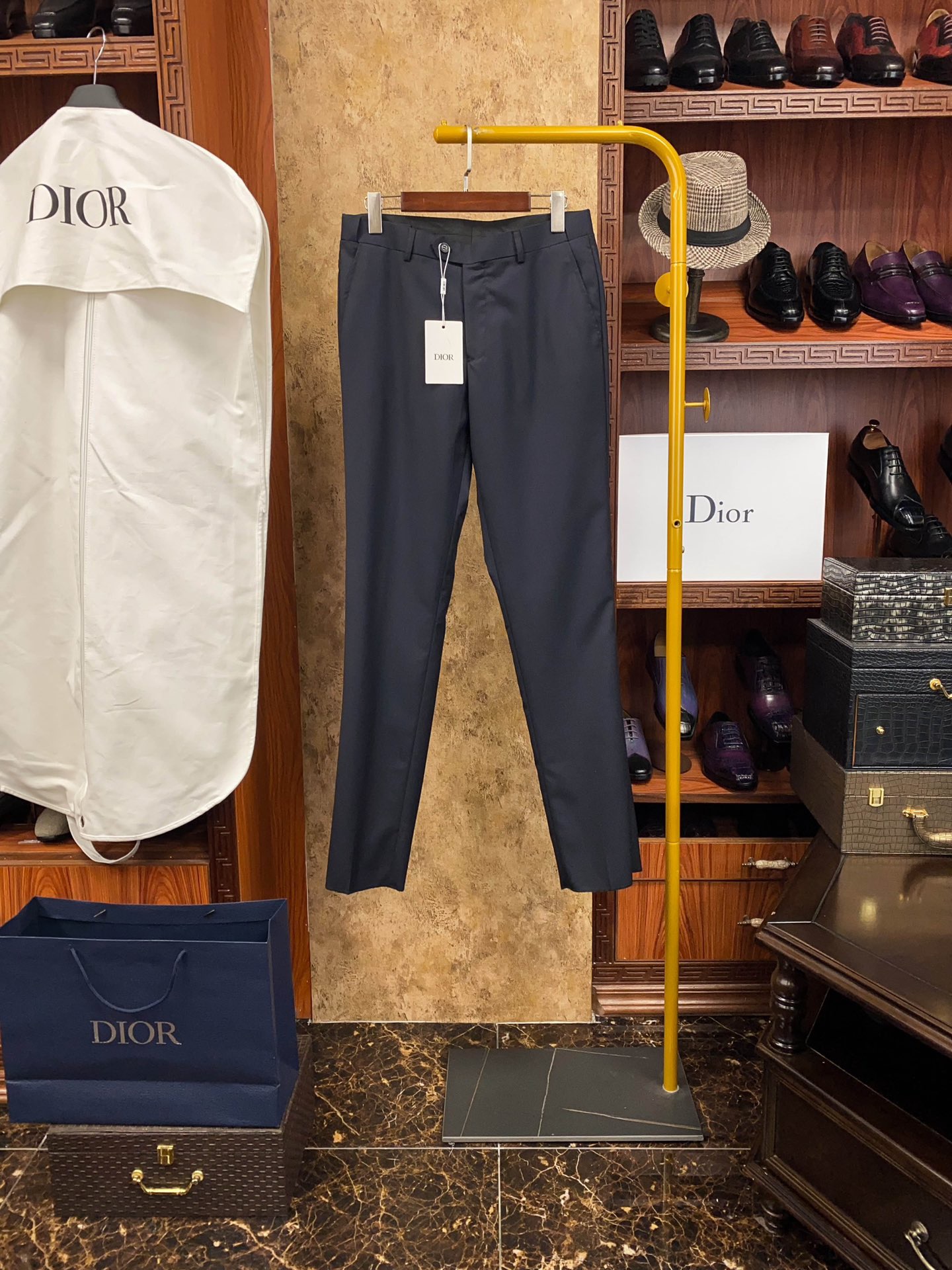 Костюм мужской в стиле Dior темно-синего цвета (пиджак + брюки)