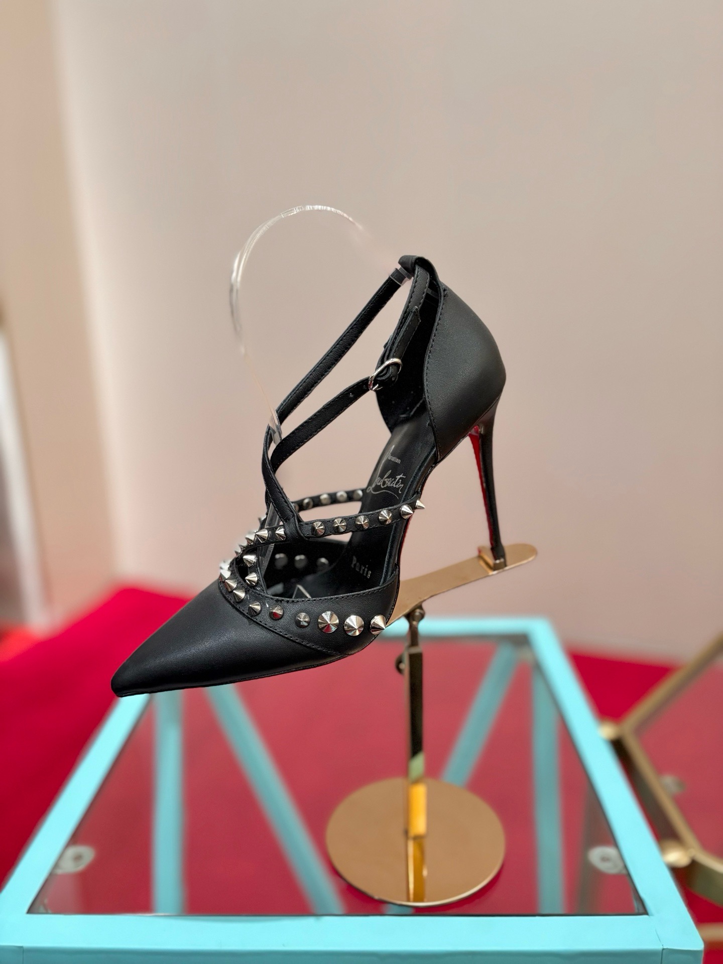 Туфли женские Christian Louboutin So Kate черного цвета