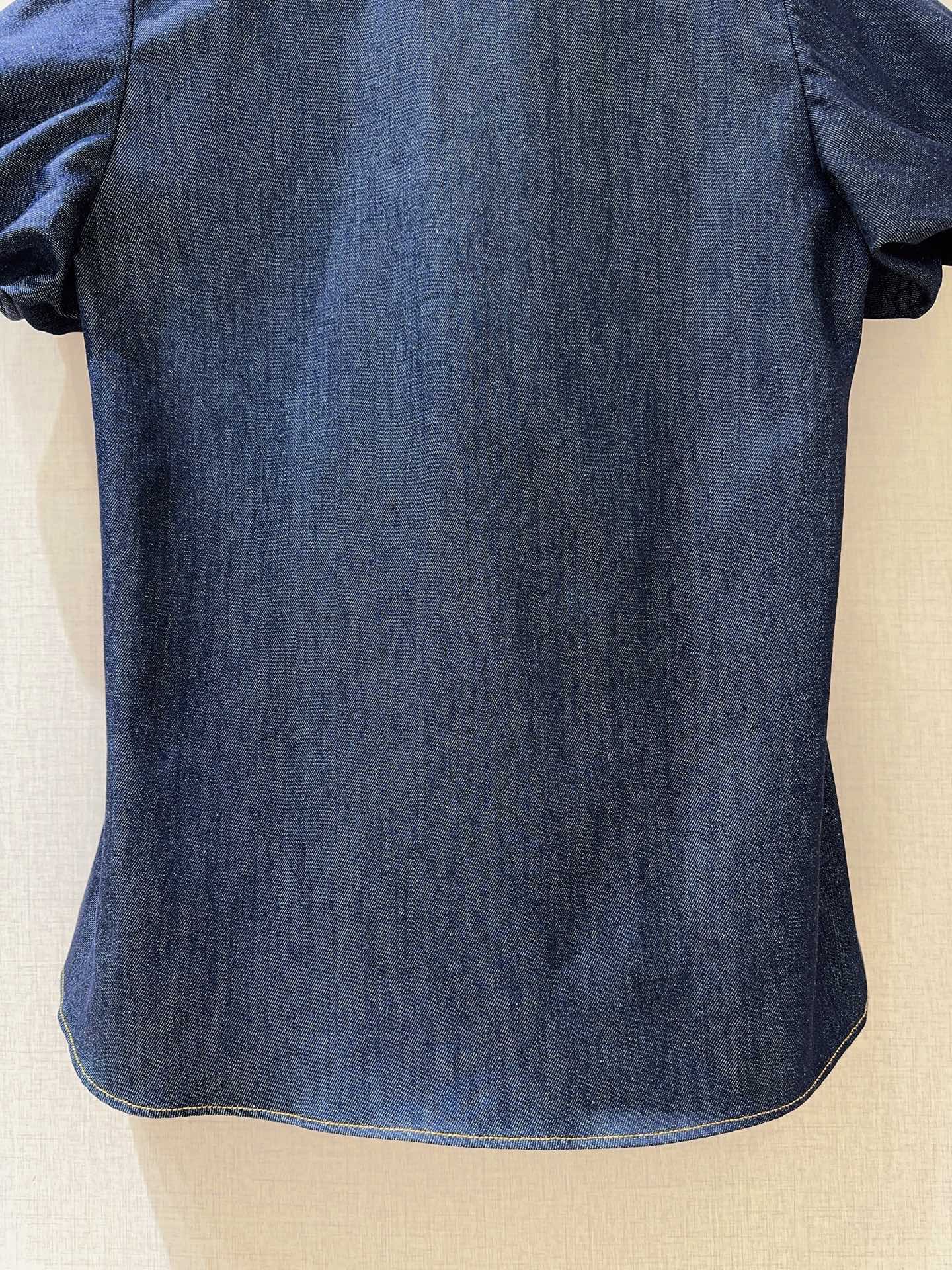 Блузка женская в стиле Dice Kayek синего цвета из денима с коротким рукавом