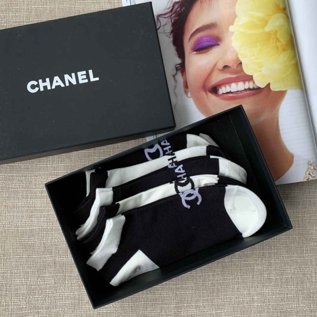 Носки женские в стиле Chanel (набор 5 пар)