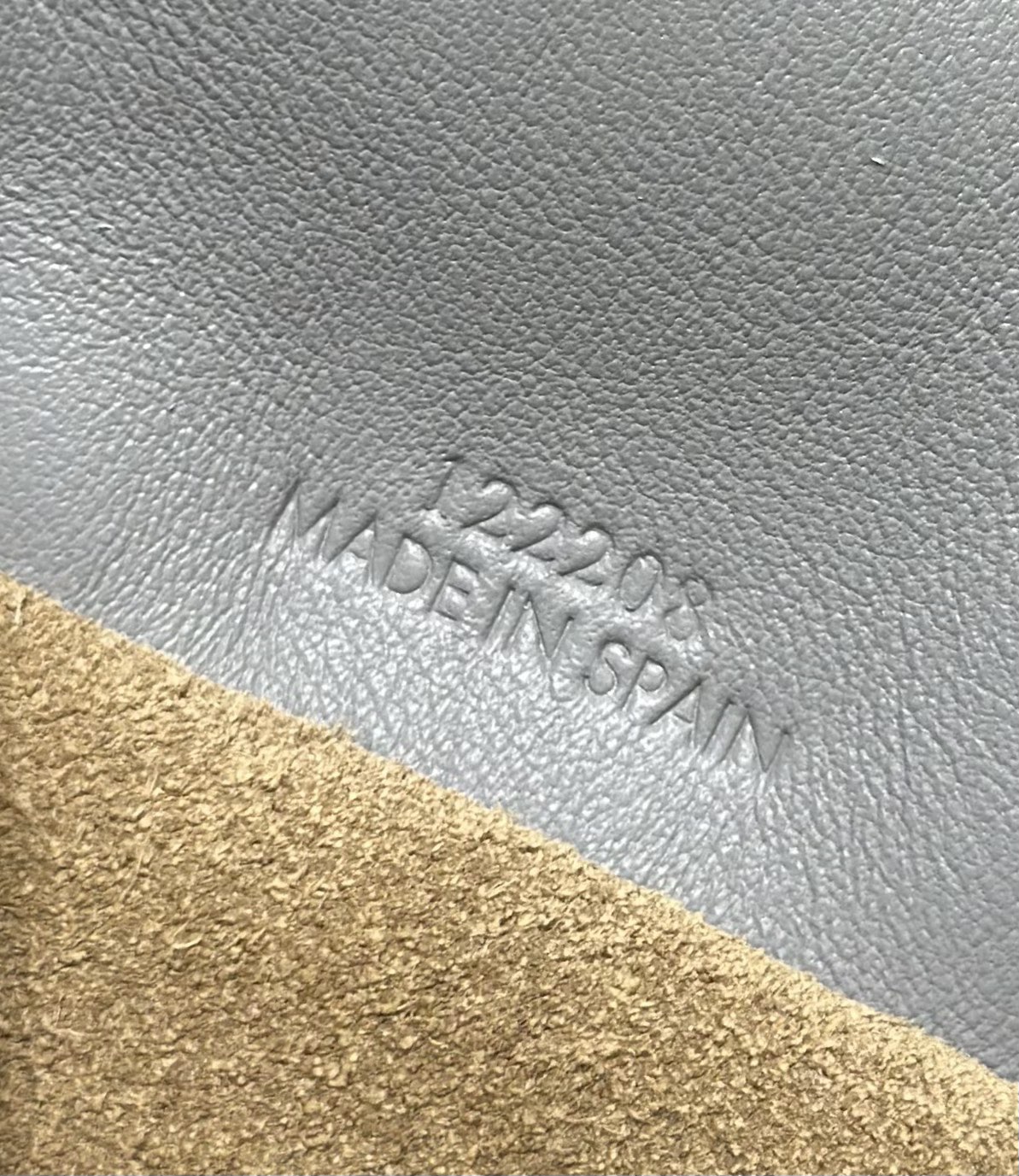 Сумка женская в стиле Loewe Flamenco серого цвета