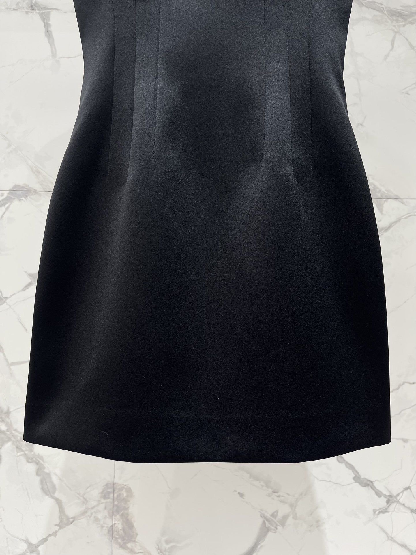 Платье женское в стиле Ermanno Scervino на бретелях с кружевом черного цвета