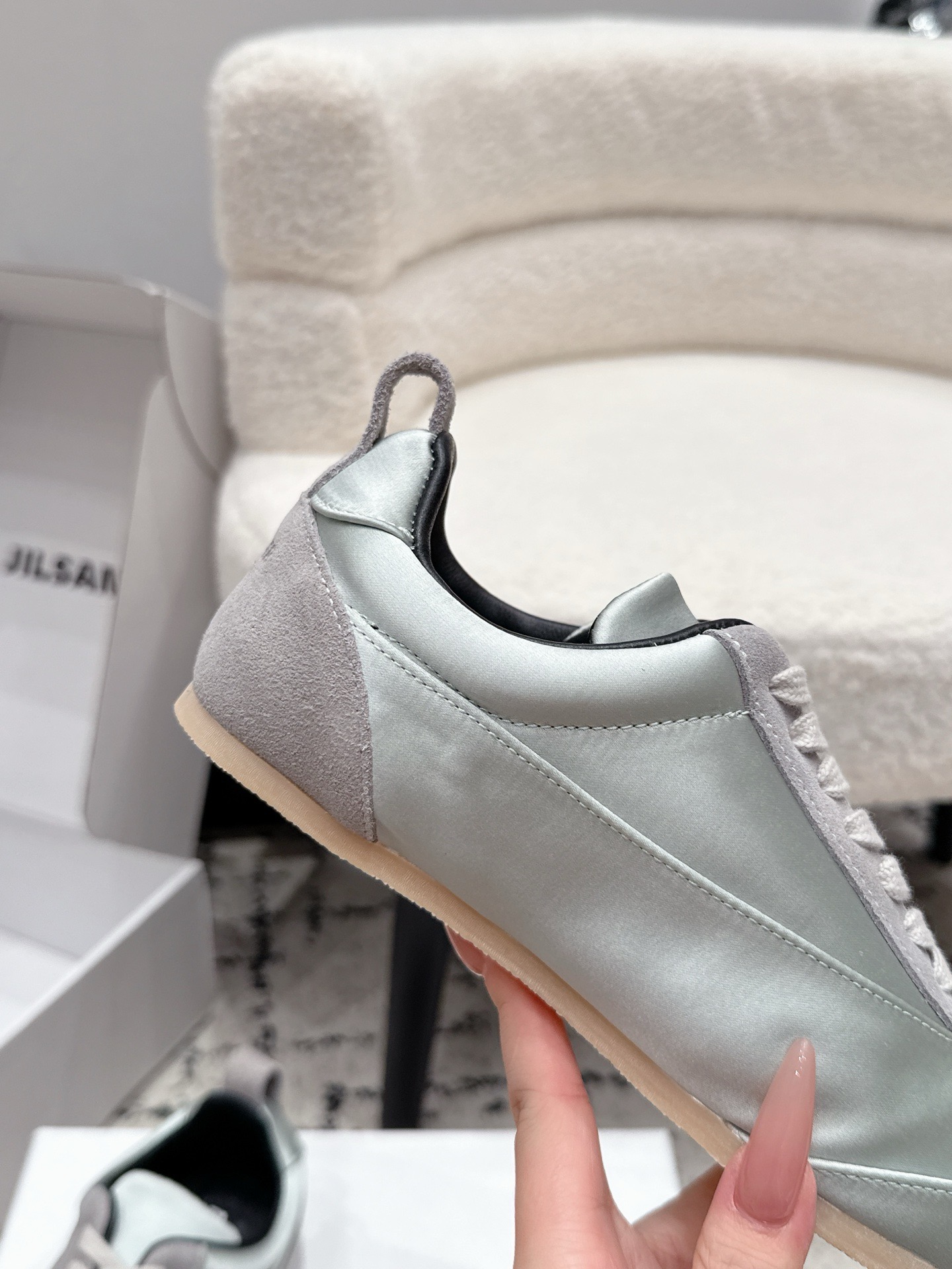 Кроссовки женские в стиле Jil Sander серого цвета