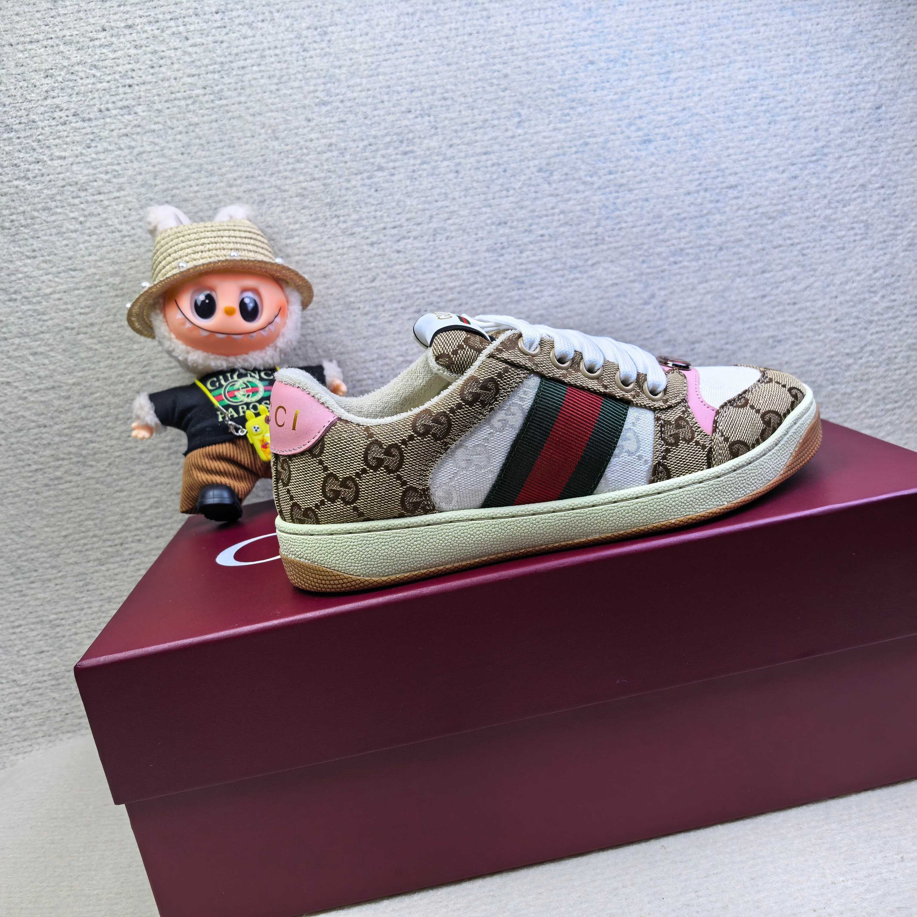 Кроссовки унисекс в стиле Gucci комбинированного цвета с принтом