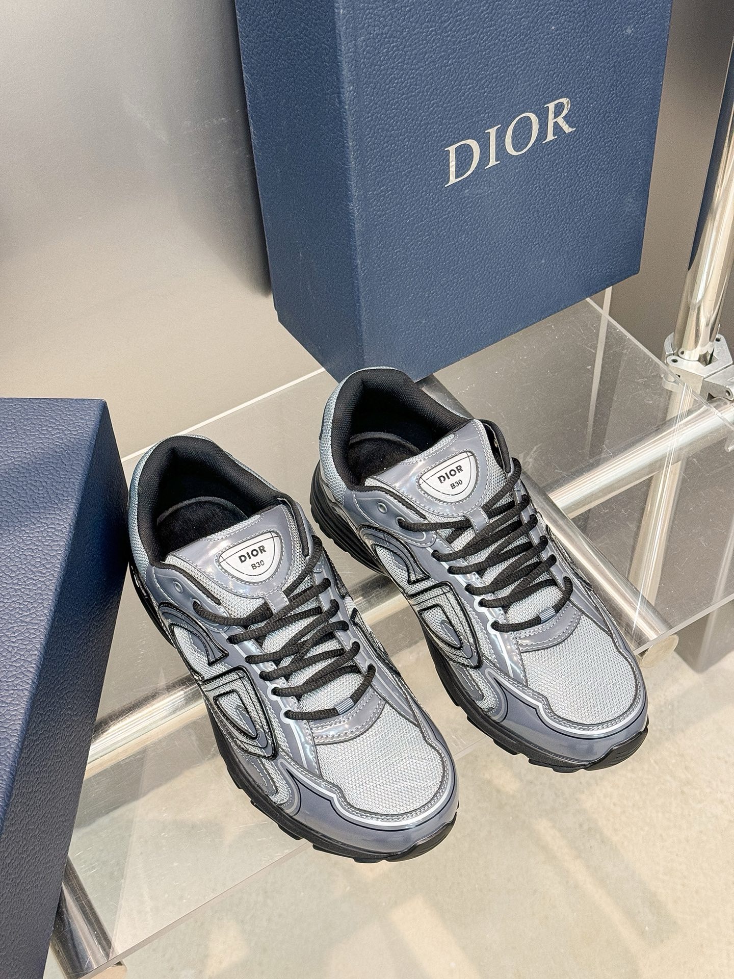 Кроссовки Dior B30 Countdown серого цвета