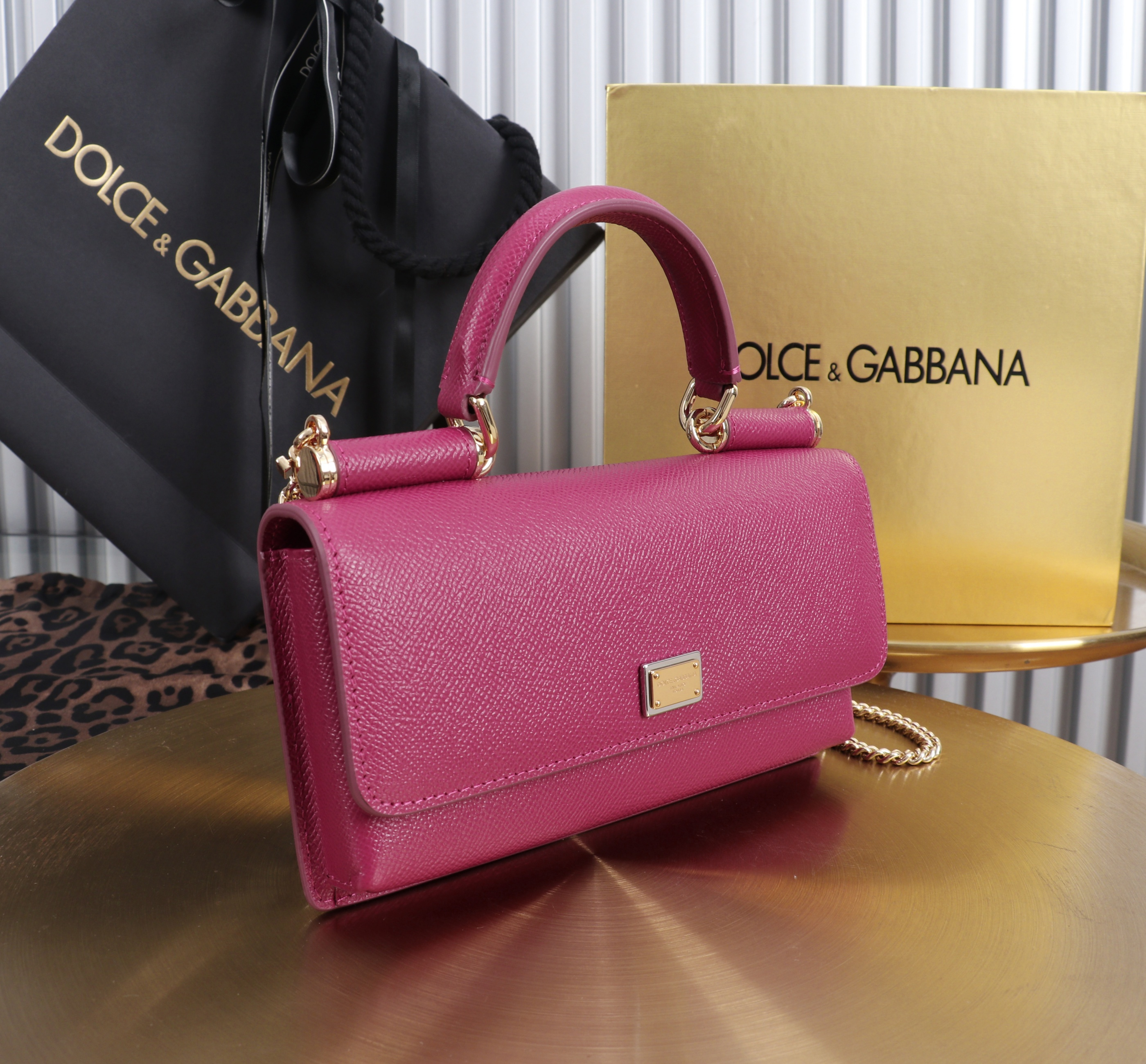 Сумка женская в стиле Dolce & Gabbana фуксия цвета