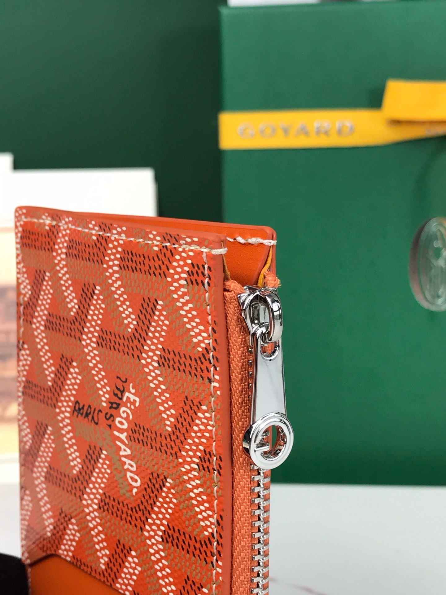 Картхолдер Goyard Bourbon оранжевого цвета