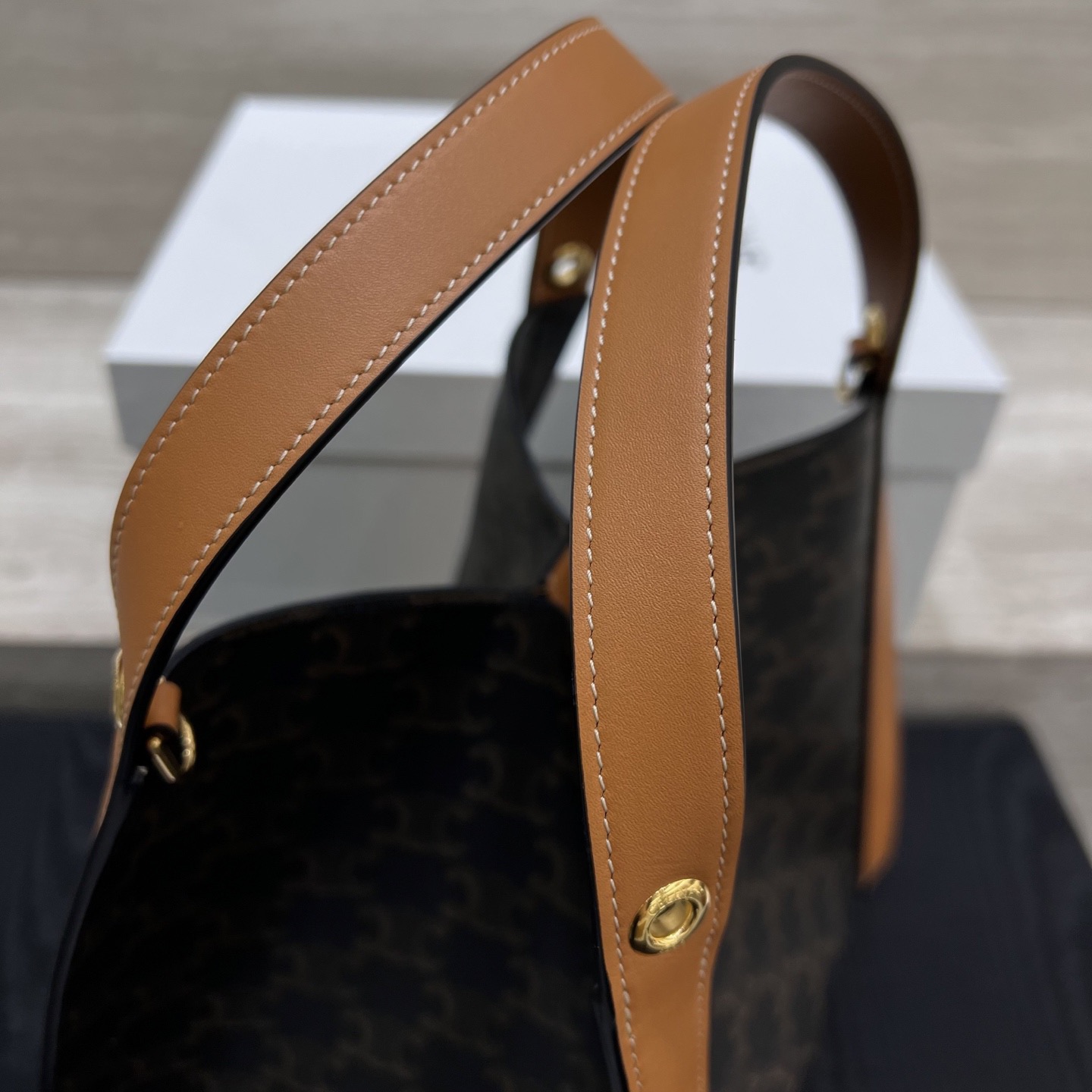 Сумка женская в стиле Celine Cubo Monogram коричневого цвета