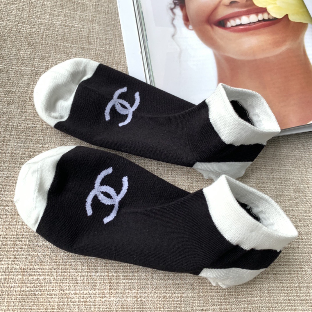 Носки женские в стиле Chanel (набор 5 пар)