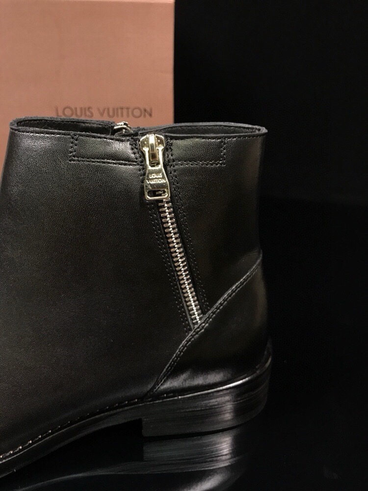 Ботинки мужские Louis Vuitton чёрного цвета