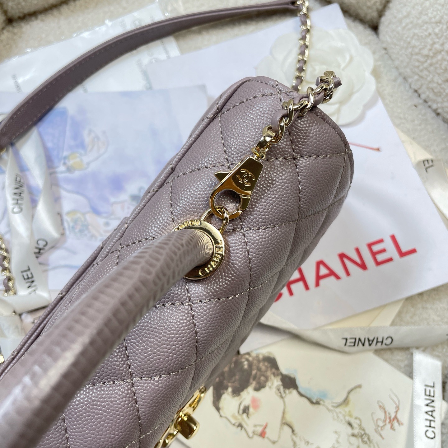 Сумка женская в стиле Chanel Coco Handle серо-бежевого цвета