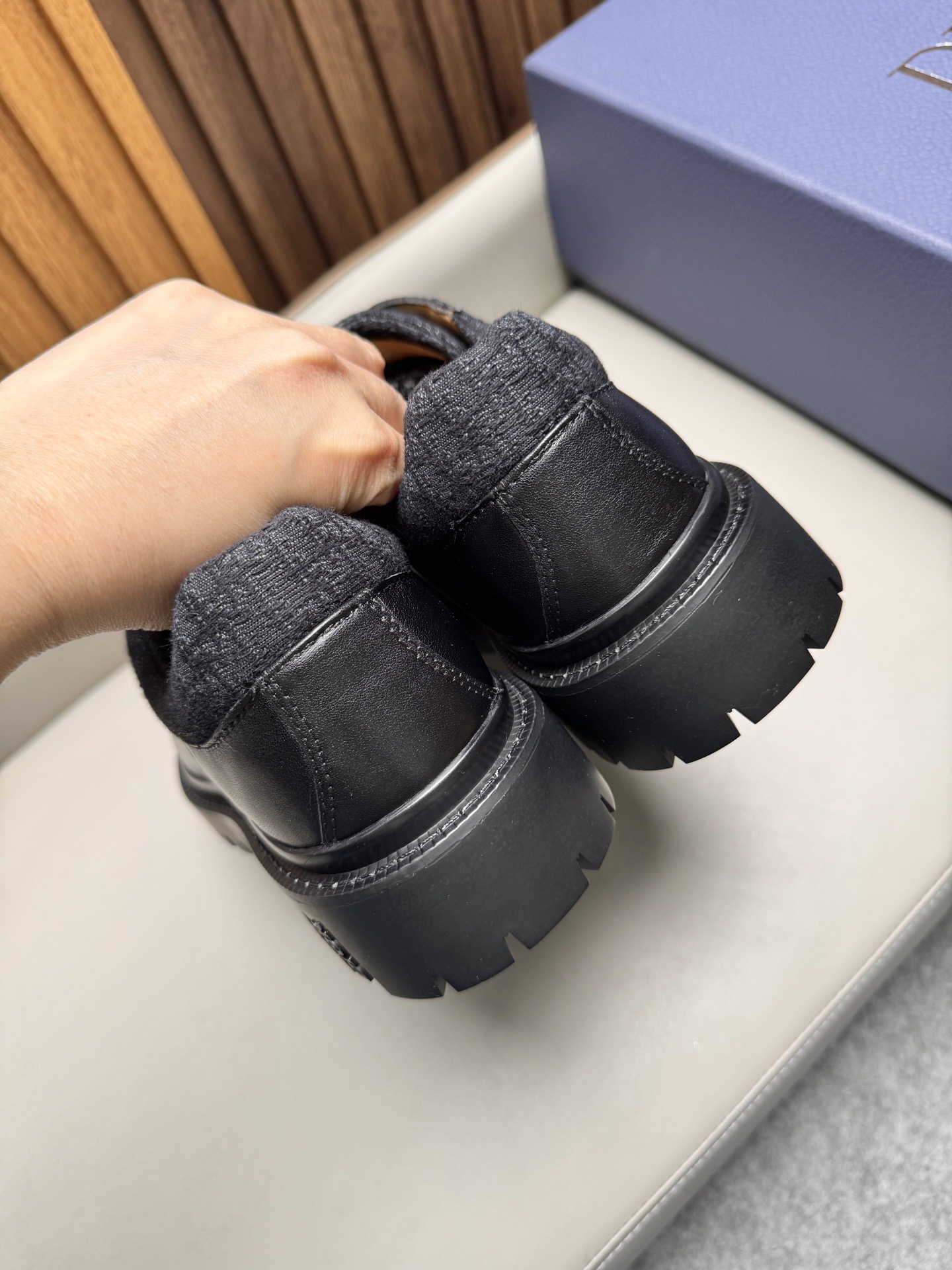 Туфли мужские в стиле Dior Explorer черного цвета