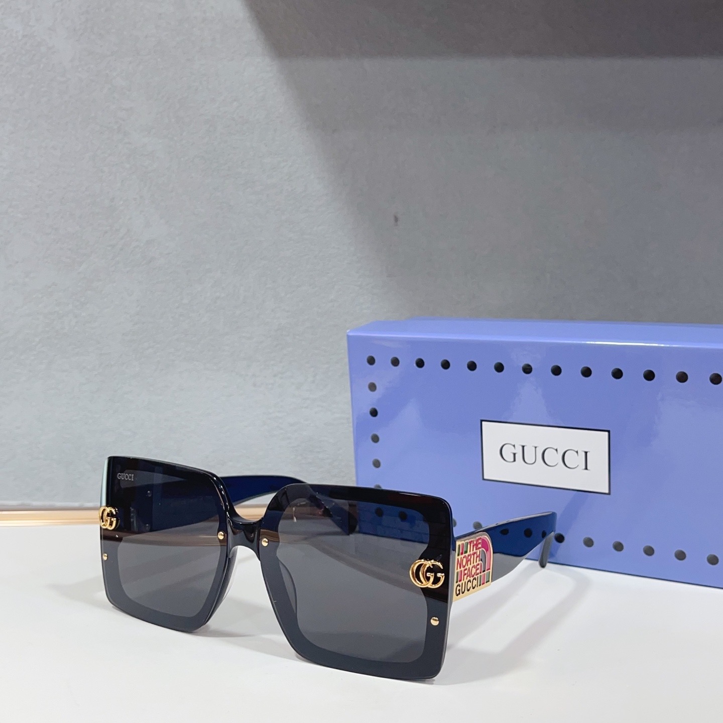 Очки солнцезащитные женские в стиле Gucci