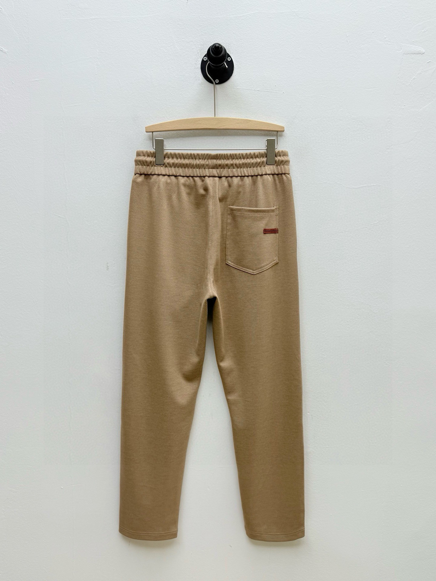 Брюки мужские спортивные в стиле из смешанной ткани хаки цвета с отделкой в рубчик