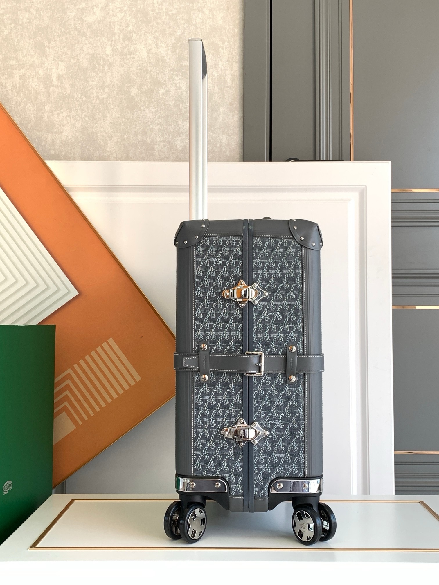 Чемодан Goyard Bourget PM серого цвета