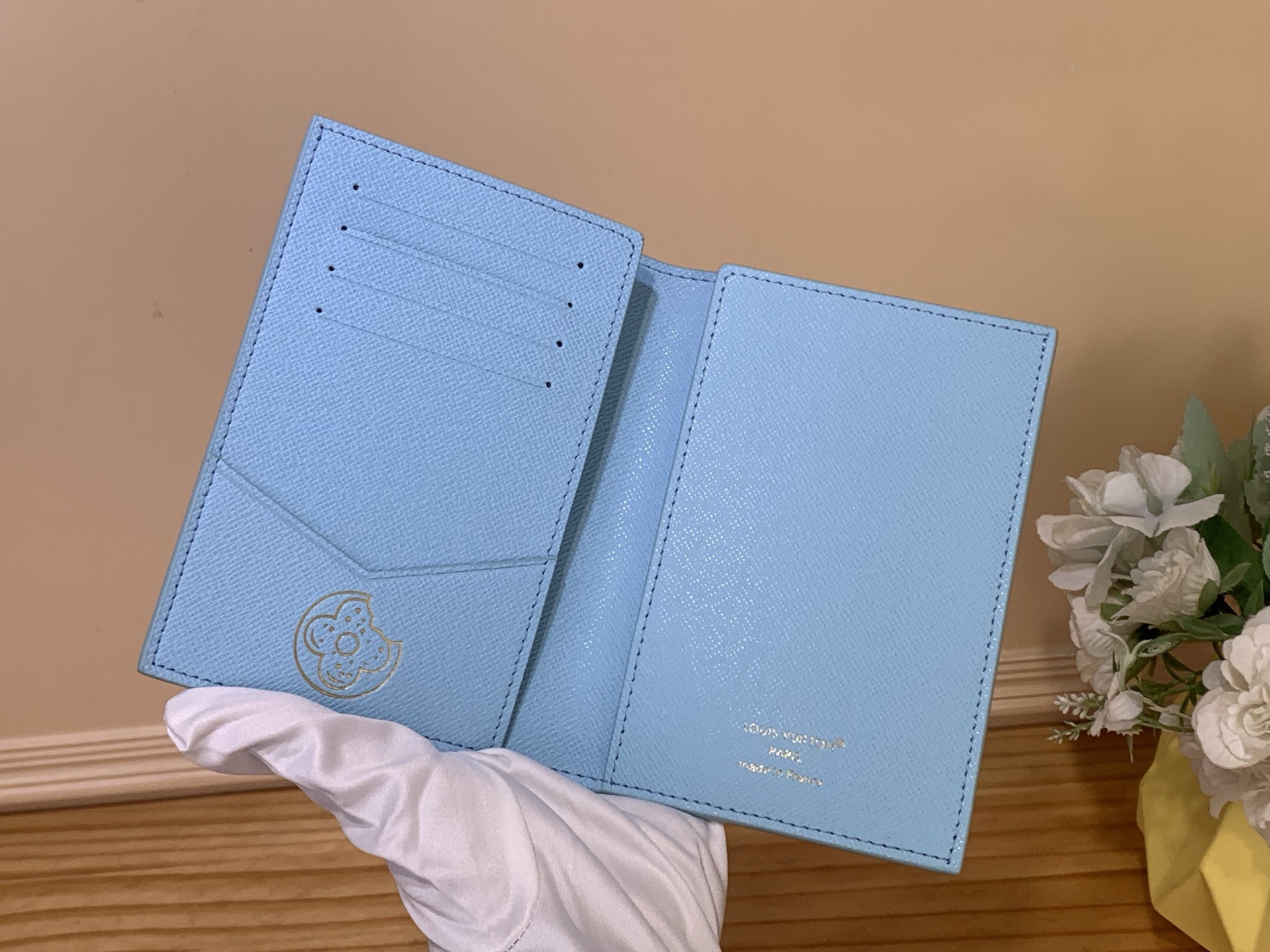 Обложка унисекс для паспорта в стиле Louis Vuitton Monogram Donuts