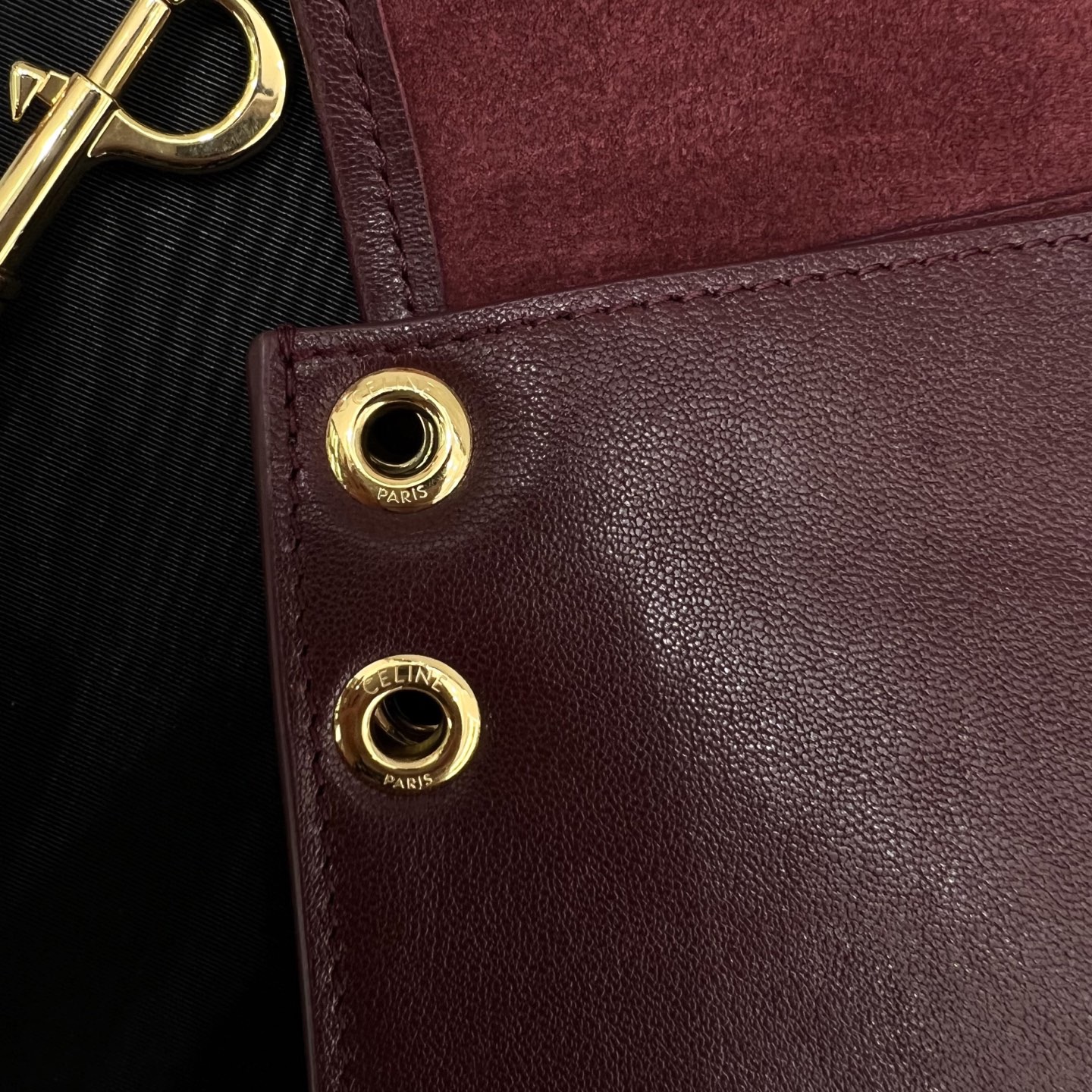 Сумка женская в стиле Celine Soft Triomphe Besace бордового цвета