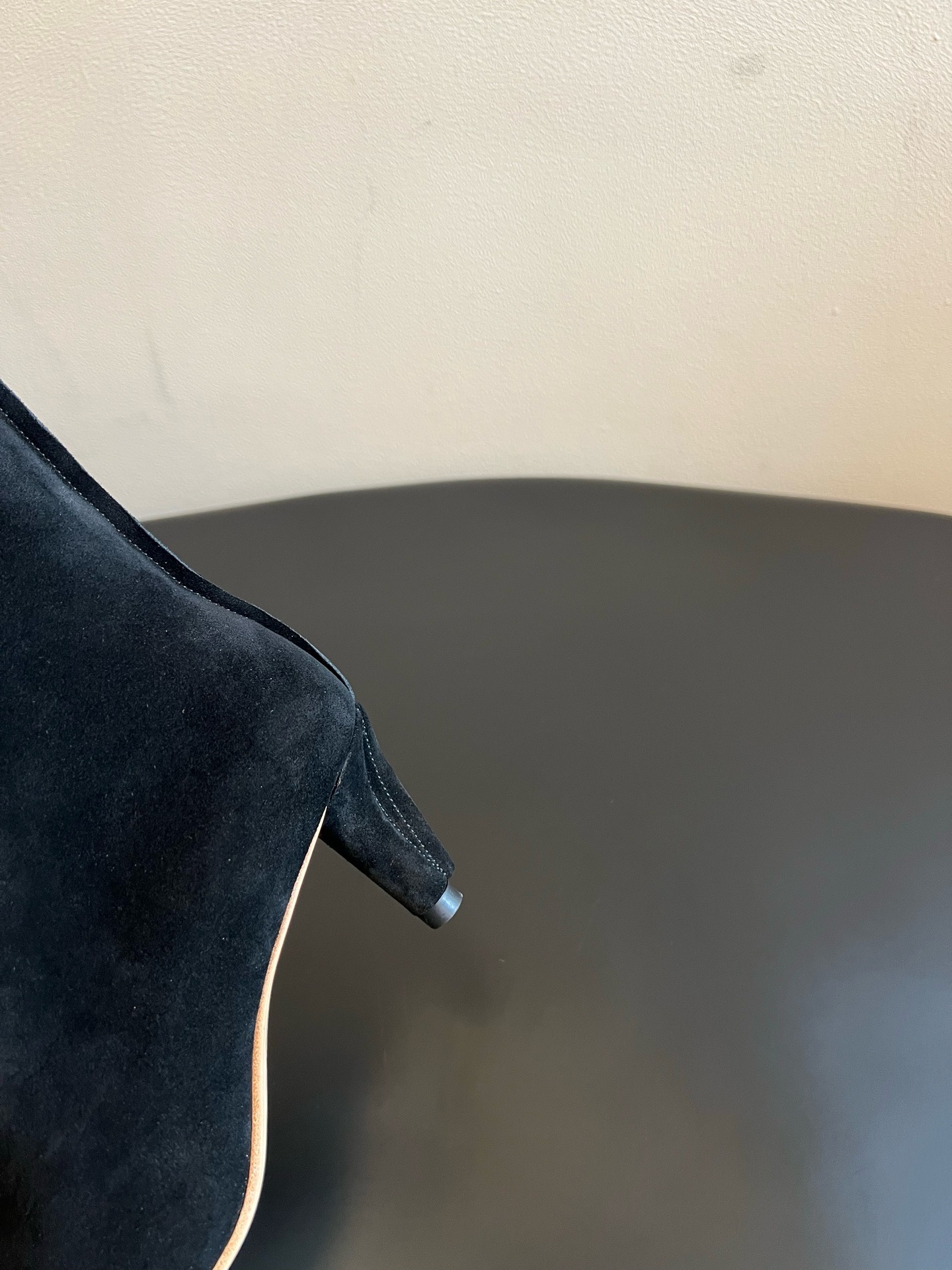 Сапоги женские Maison Margiela Tabi чёрного цвета