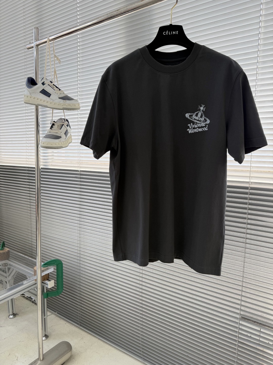 Футболка мужская в стиле Vivienne Westwood с принтом (оверсайз) чёрного цвета