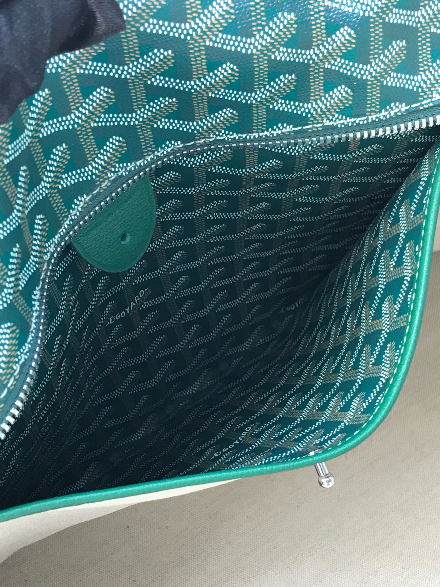 Сумка женская Goyard Artois GM зелёного цвета
