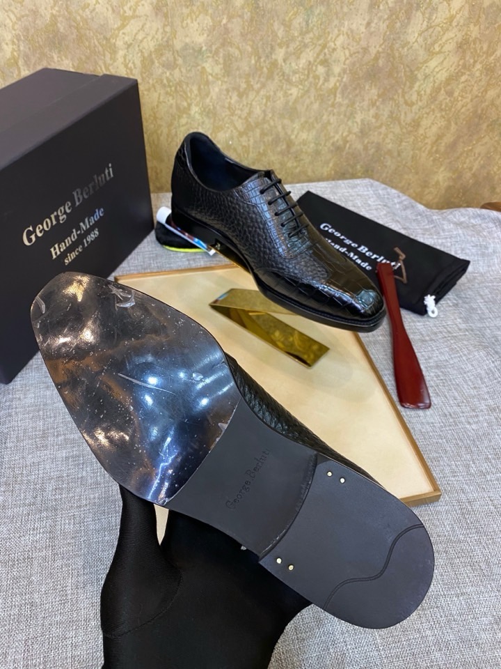 Оксфорды мужские Berluti George Berluti из кожи крокодила чёрного цвета