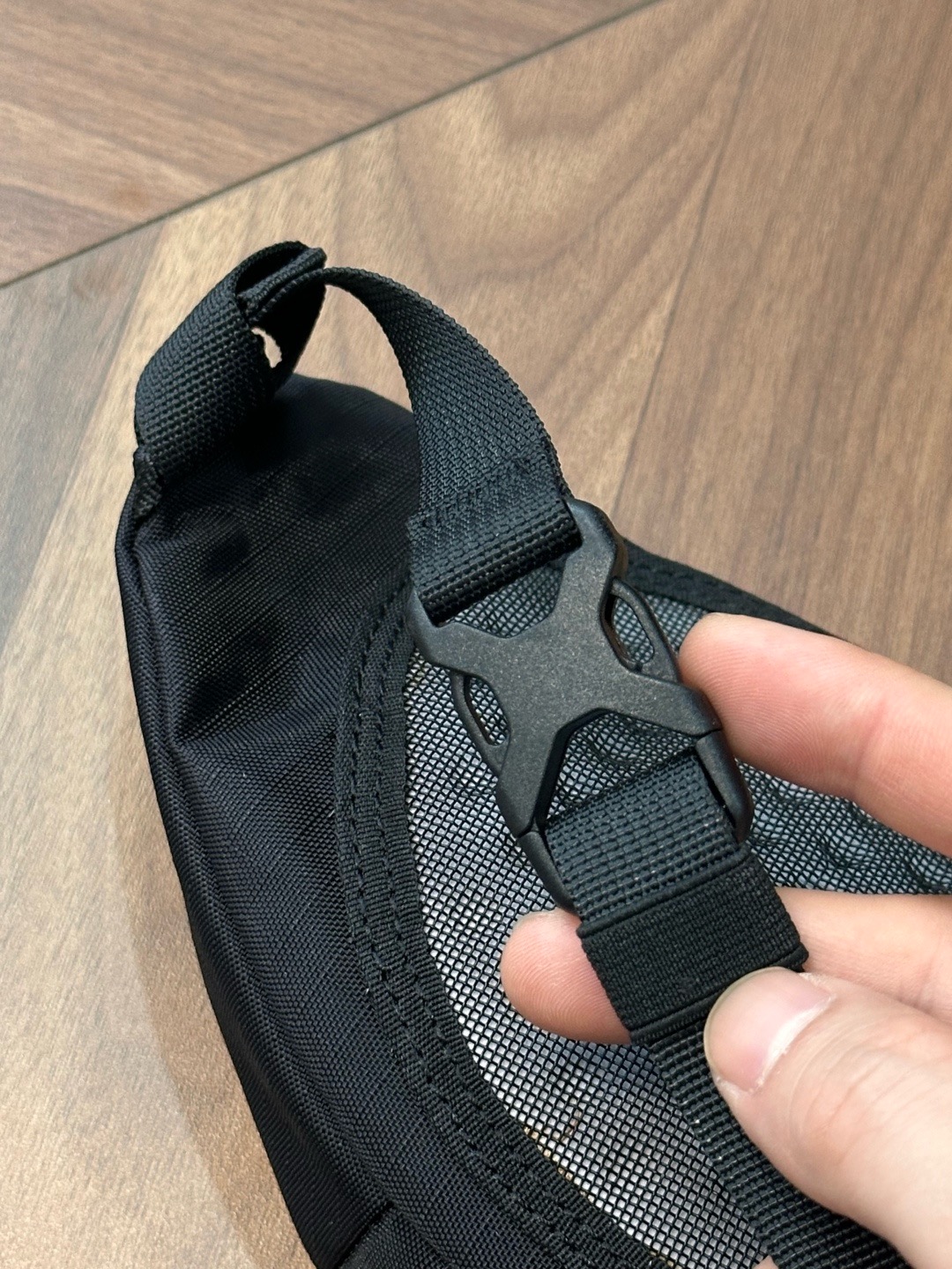Сумка поясная в стиле Arc’teryx Granville Crossbody Bag чёрного цвета