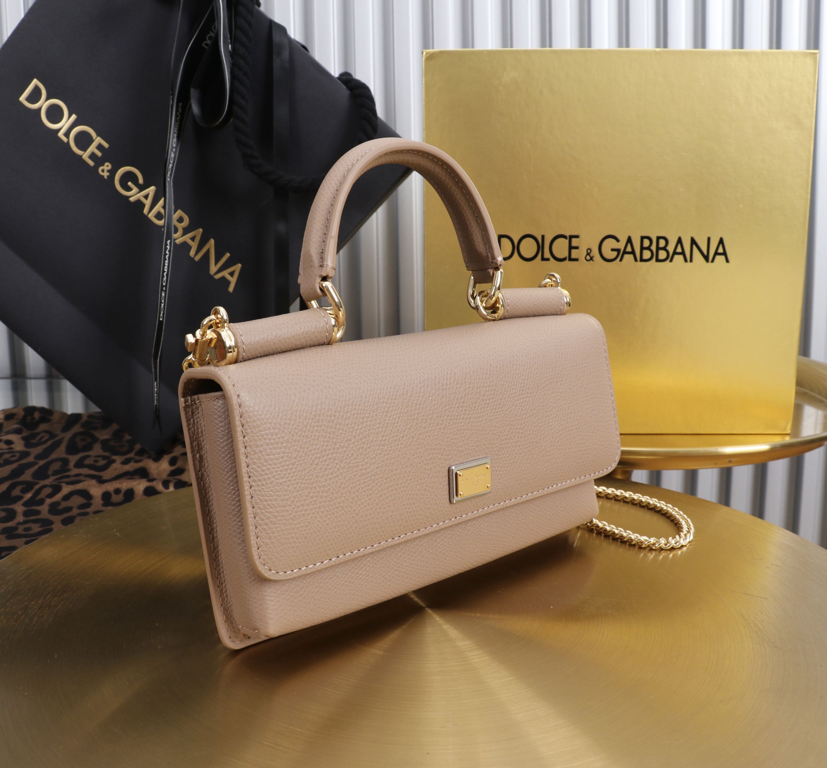 Сумка женская в стиле Dolce & Gabbana бежевого цвета