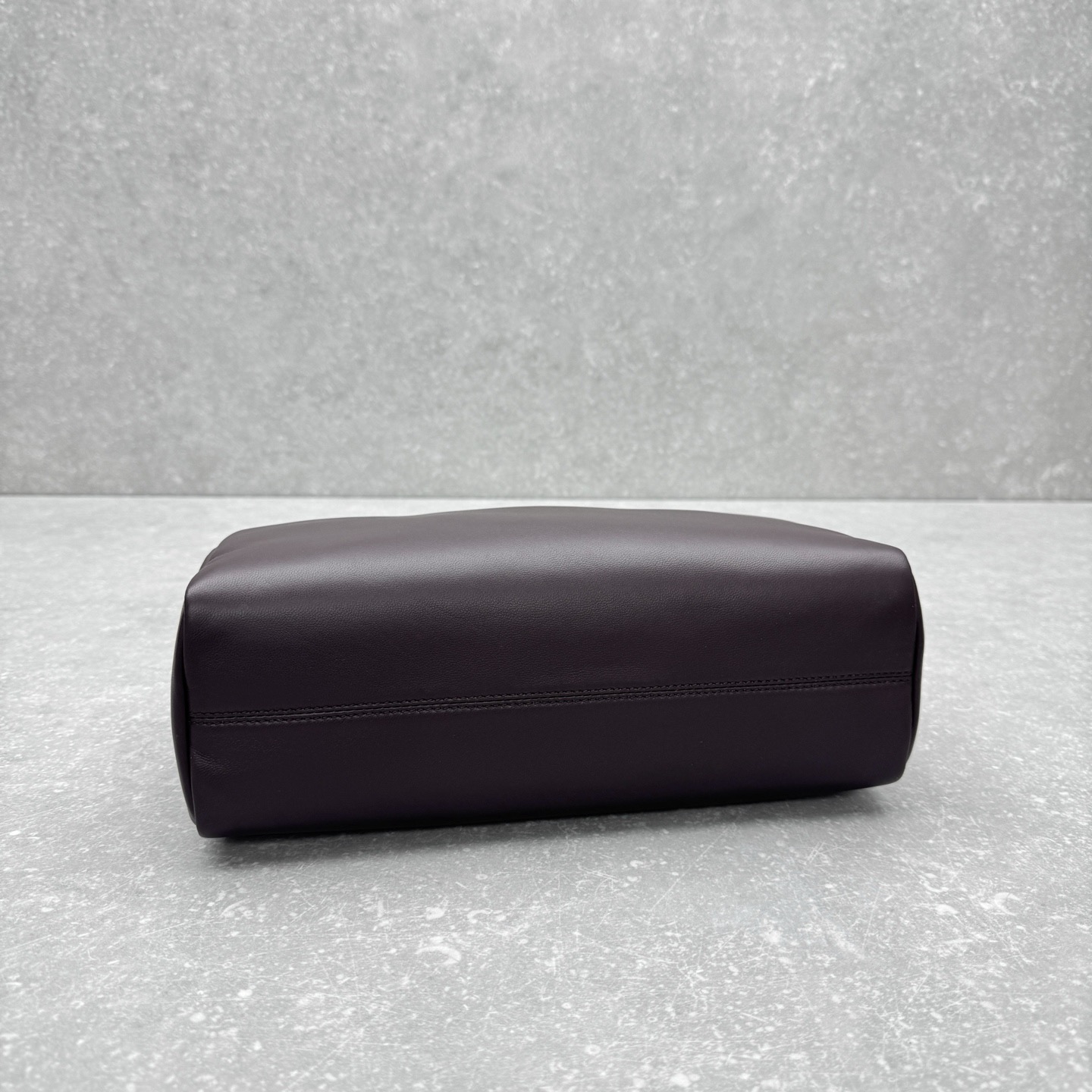 Сумка женская в стиле The Row Astra тёмно-коричневого  цвета