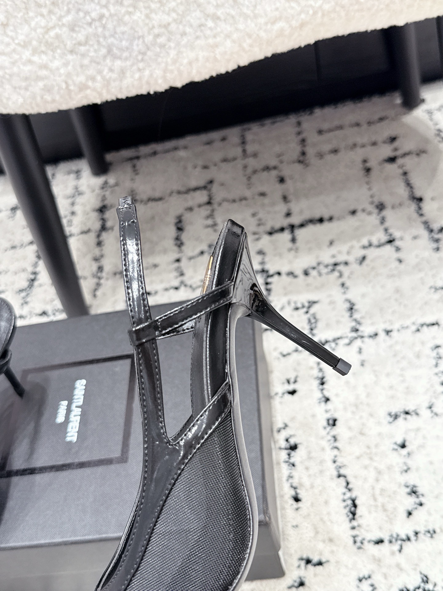 Туфли женские в стиле Saint Laurent чёрного цвета