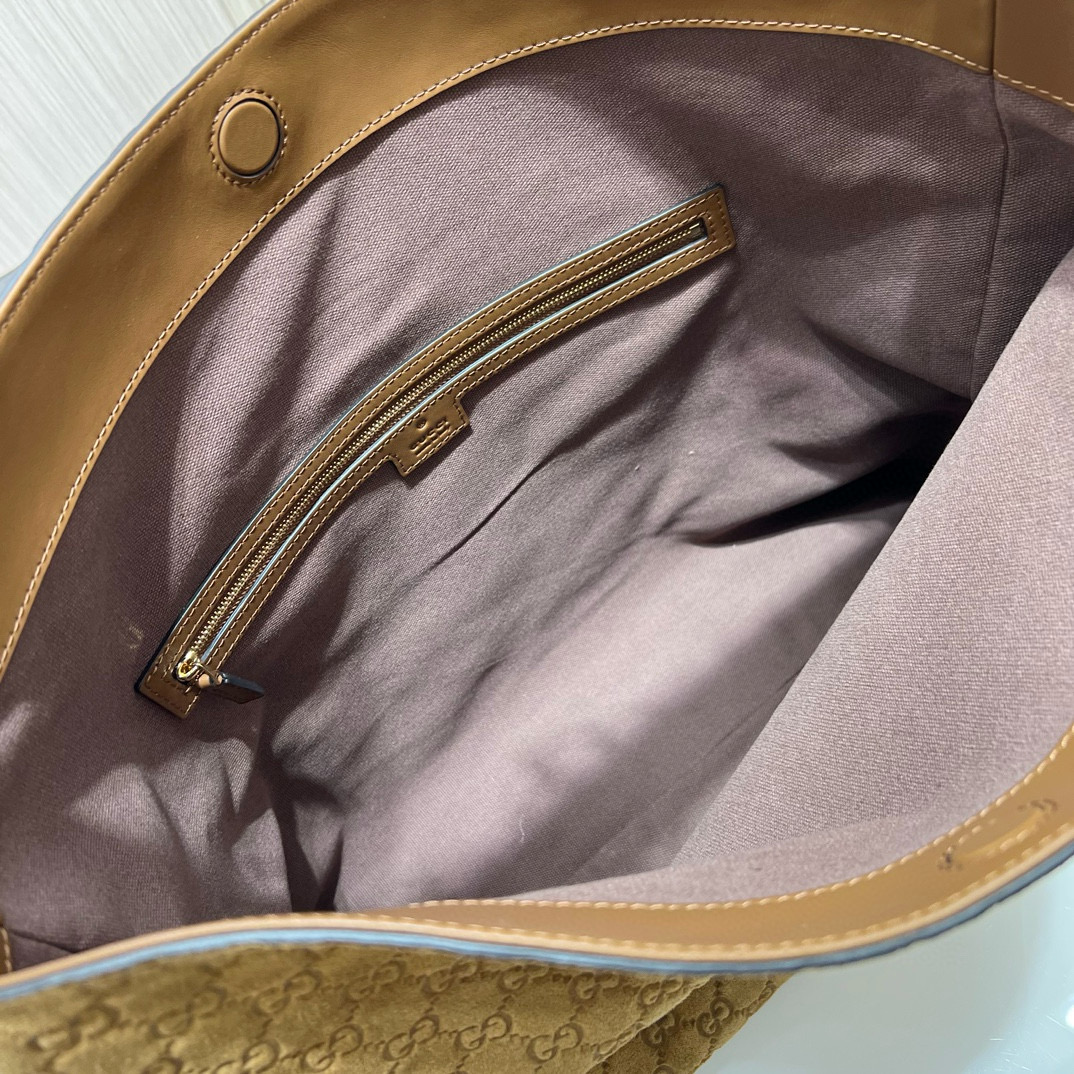 Сумка женская в стиле Gucci GG Emblem из натуральной замши и кожи песочного цвета