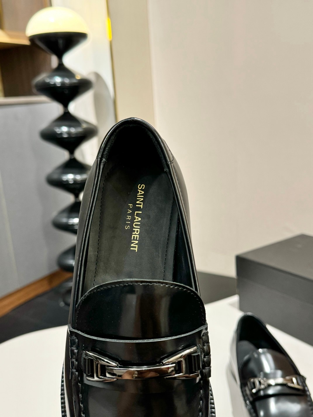 Лоферы мужские Saint Laurent чёрного цвета