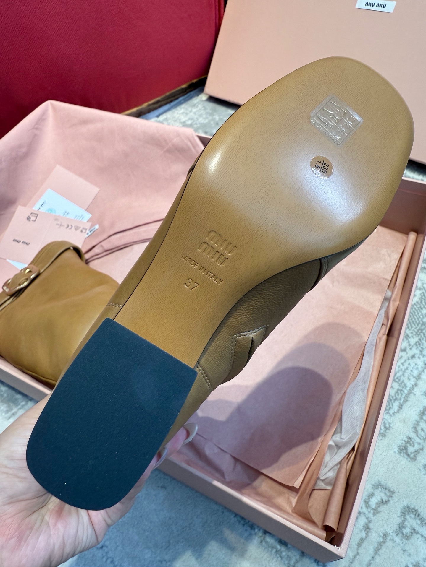 Сапоги женские Miu Miu Nappa Leather Boots with Buckle светло-коричневого цвета