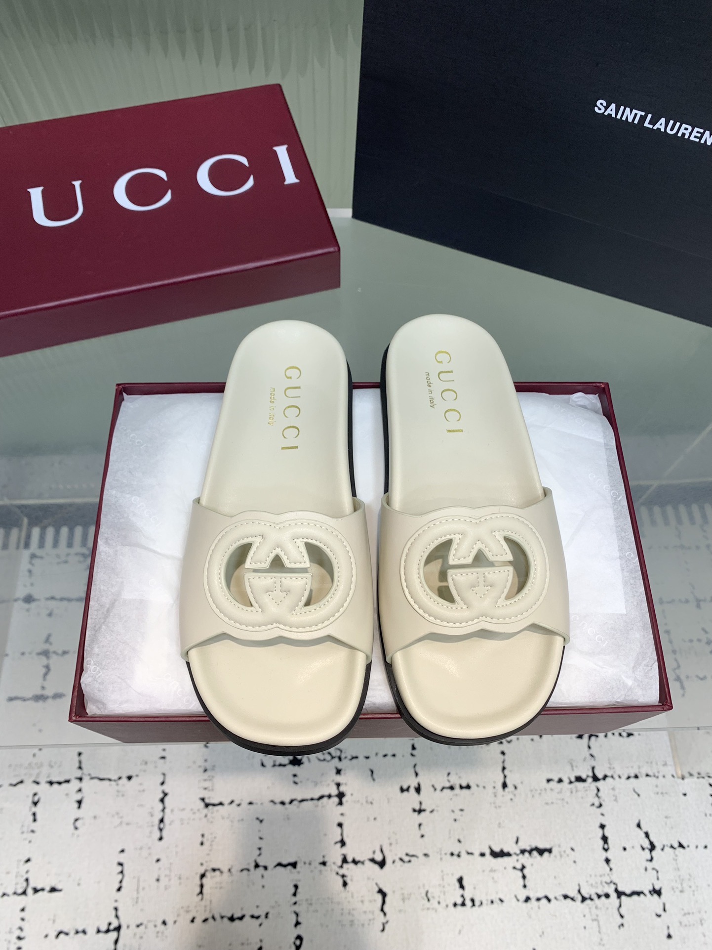 Мюли женские в стиле Gucci GG молочного цвета