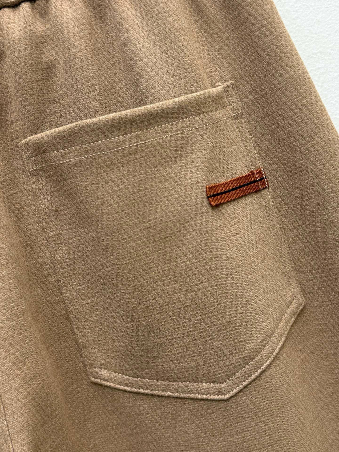 Брюки мужские спортивные в стиле из смешанной ткани хаки цвета с отделкой в рубчик