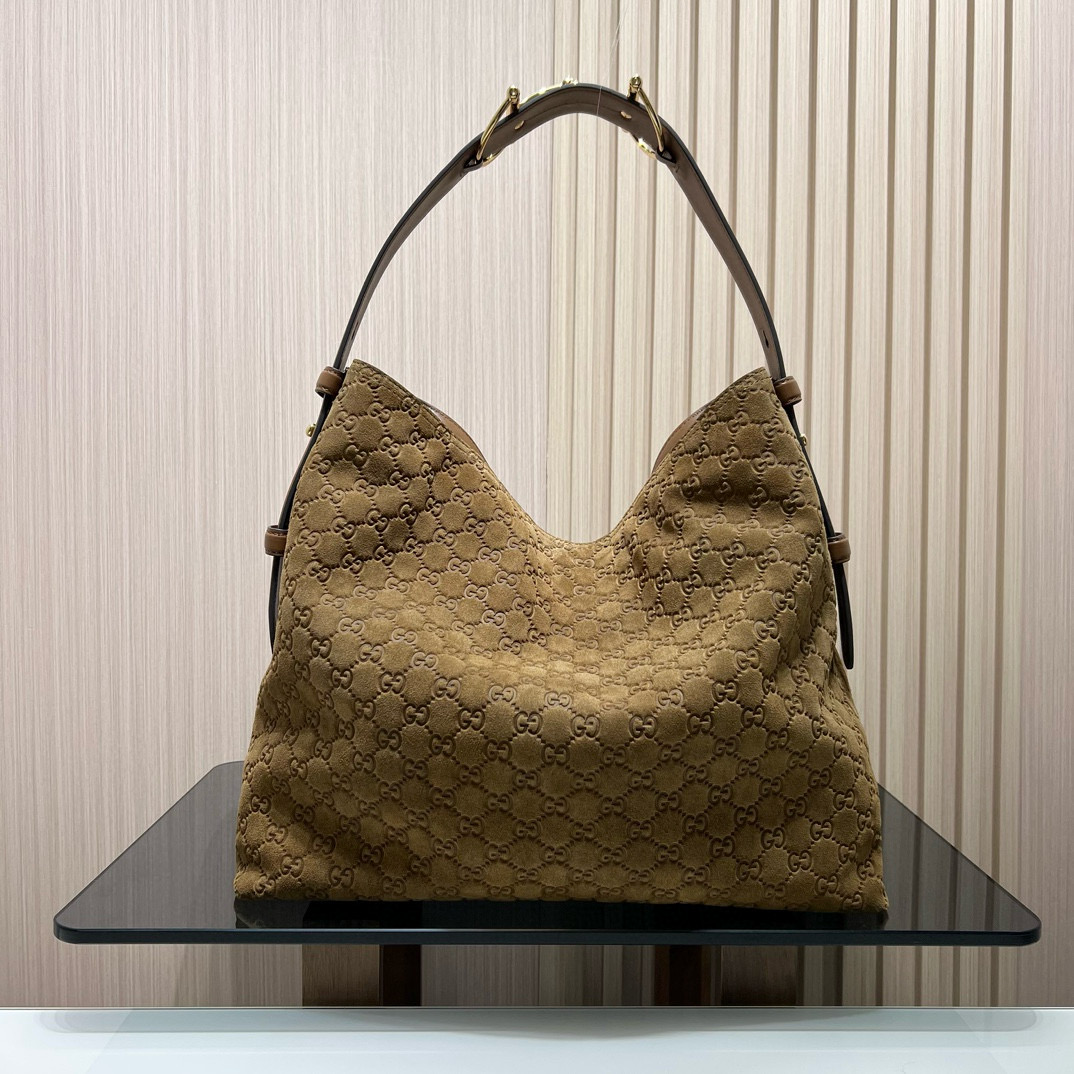 Сумка женская в стиле Gucci GG Emblem из натуральной замши и кожи песочного цвета